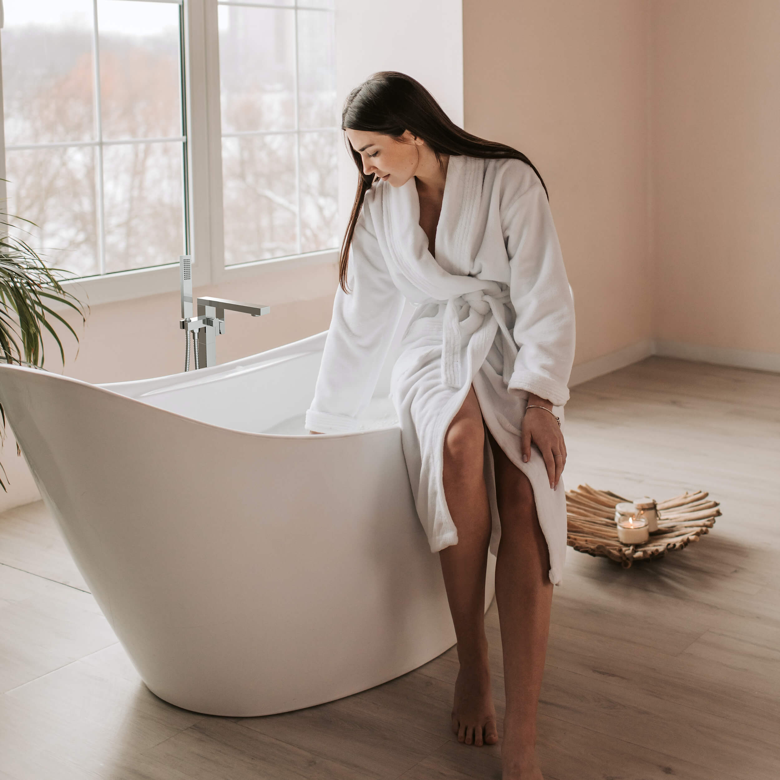 Quadra Floor Mount Tub Filler With Hand Shower