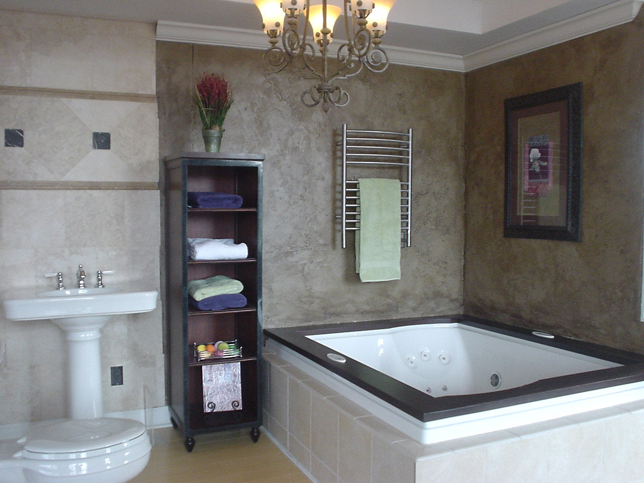 Jeeves Model E Curved 12 Bar Hardwired Towel Warmer