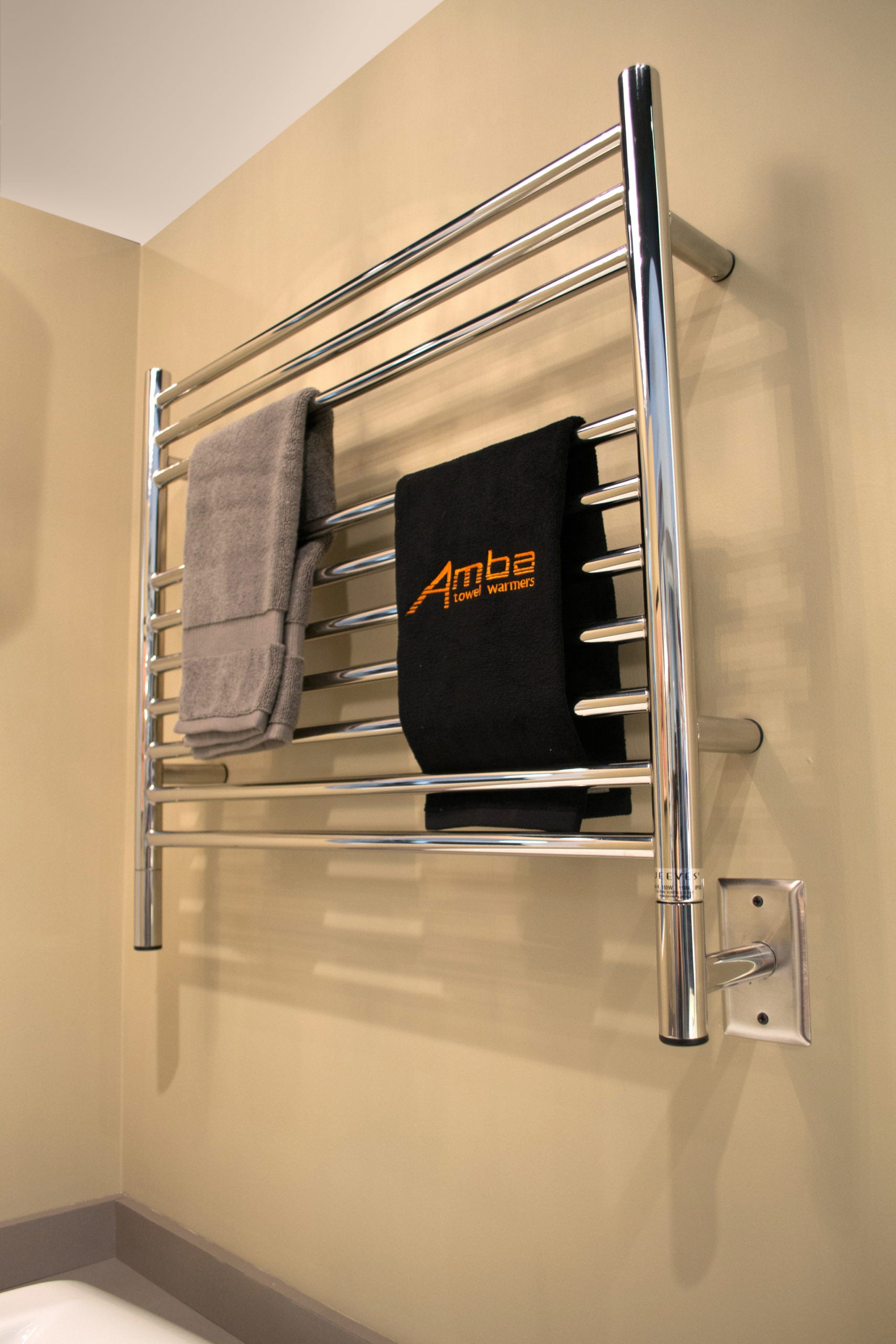 Jeeves Model K Straight 10 Bar Hardwired Towel Warmer