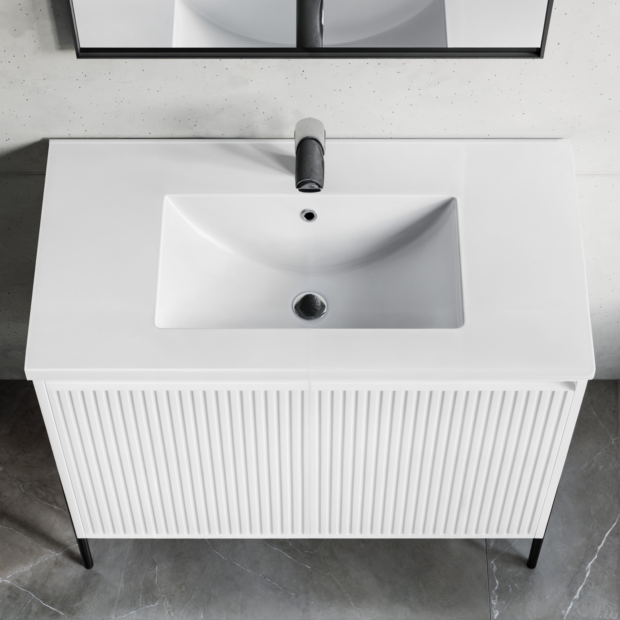 Topmount Bathroom Ceramic Basin 000 3618BT