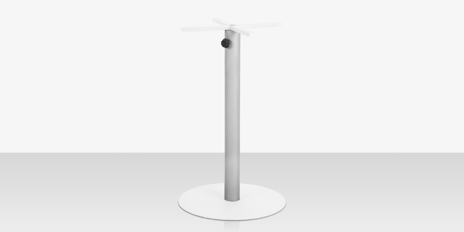 Verona Extra Large Round Bar Pole with Umbrella