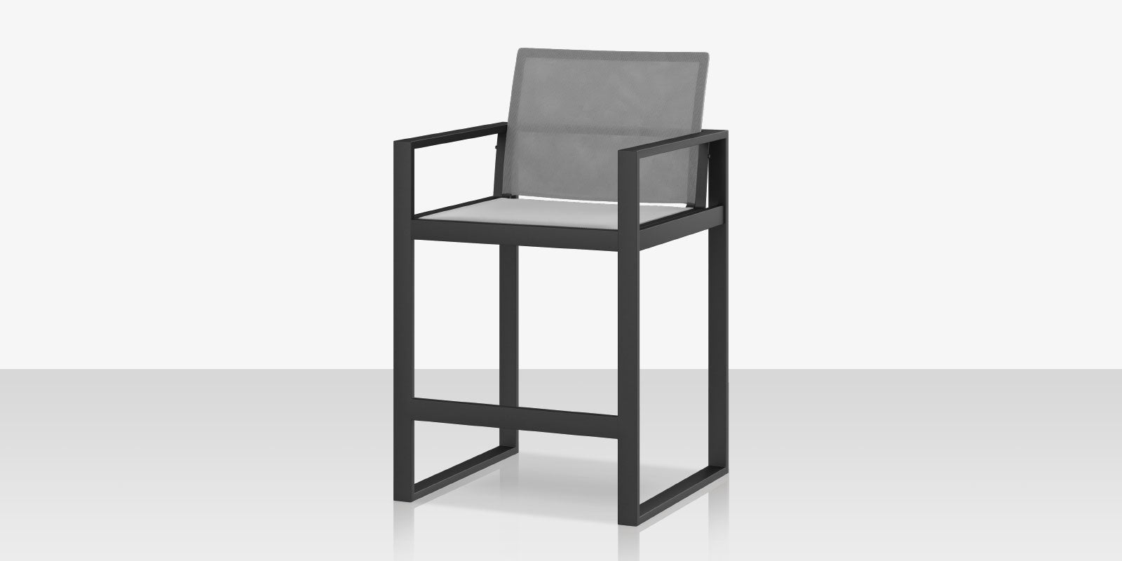 Iconic Bar Arm Chair