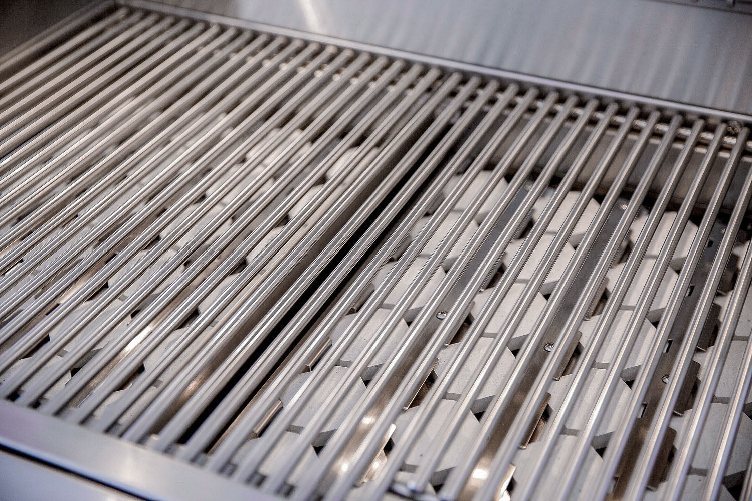 American Made Grills ALT42 Alturi 42" Freestanding Grill