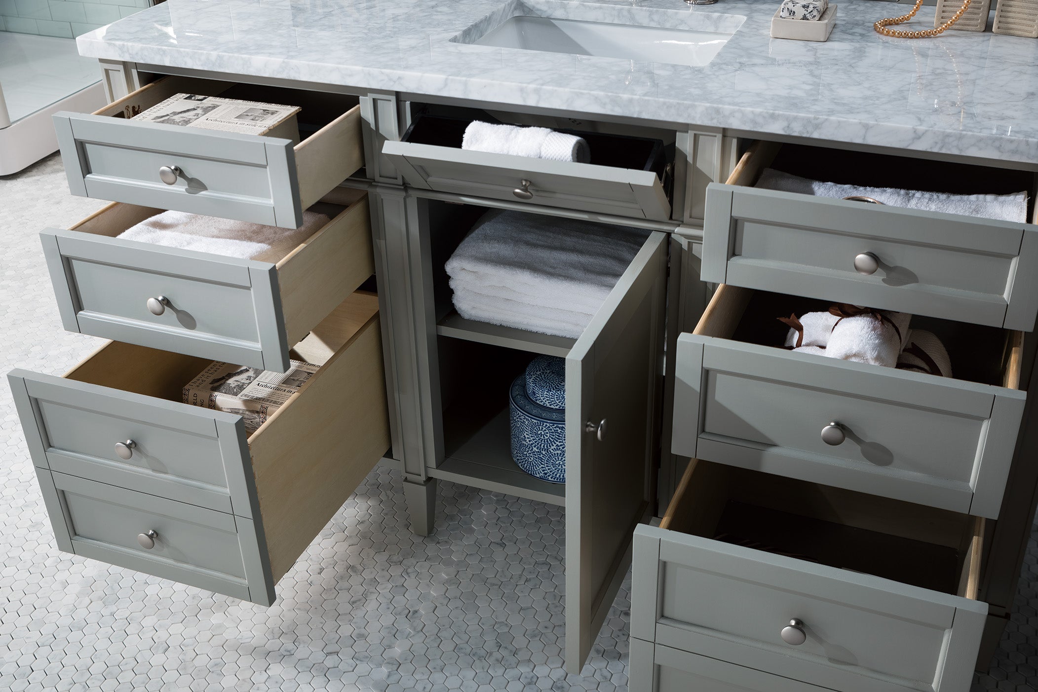 James Martin Brittany 60" Single Vanity in Urban Gray with 3cm Countertop