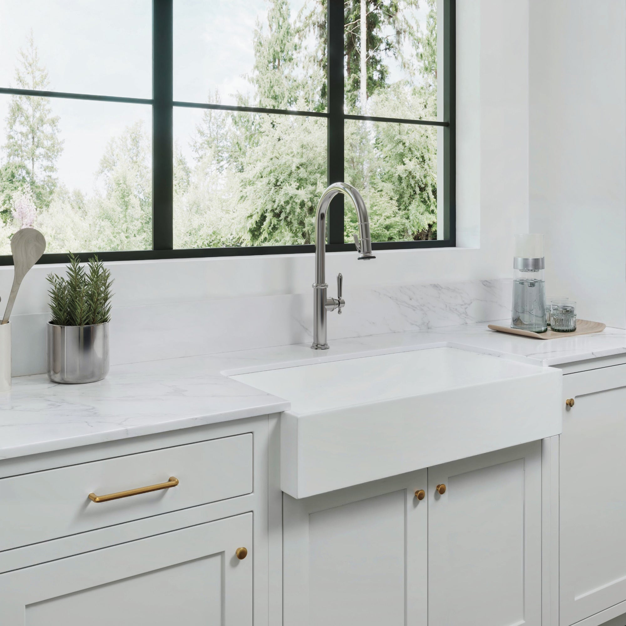 Newport Brass Chesterfield® Pull-Down Kitchen Faucet - Trigger Spray