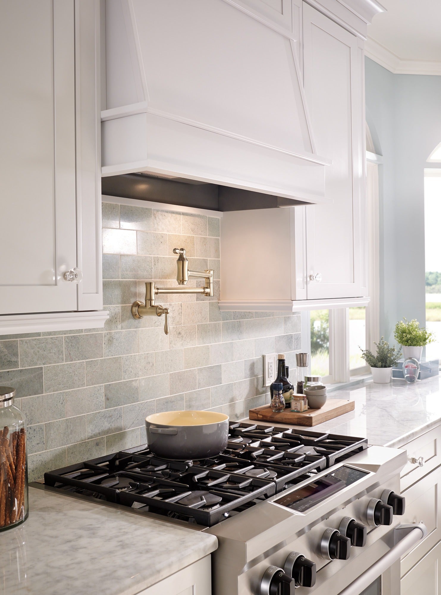 Delta Other Traditional Wall Mount Pot Filler