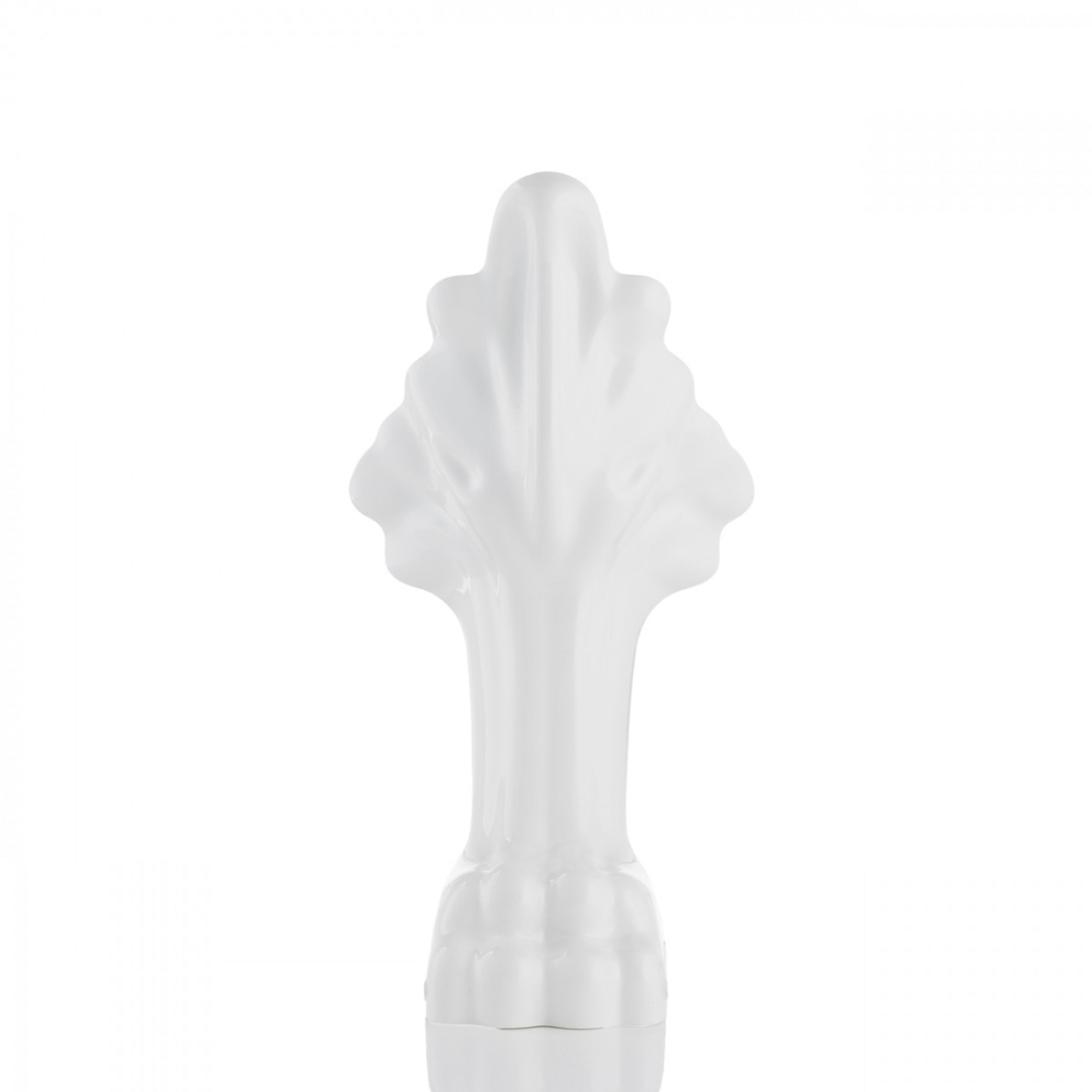 Maidstone Hawke II Acrylic Slipper Clawfoot Tub - Lions Paw Feet