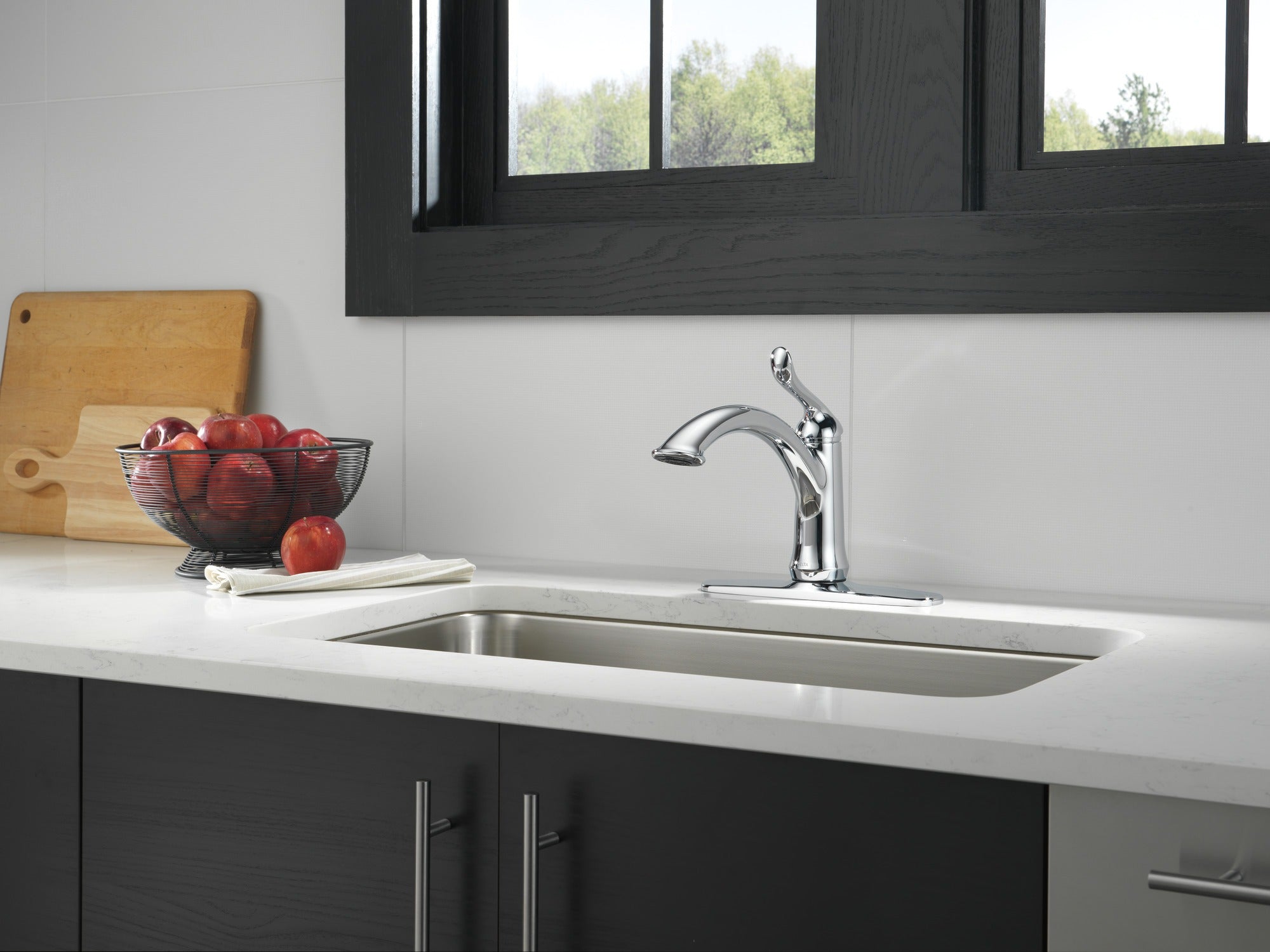 Delta Linden™ Single Handle Kitchen Faucet