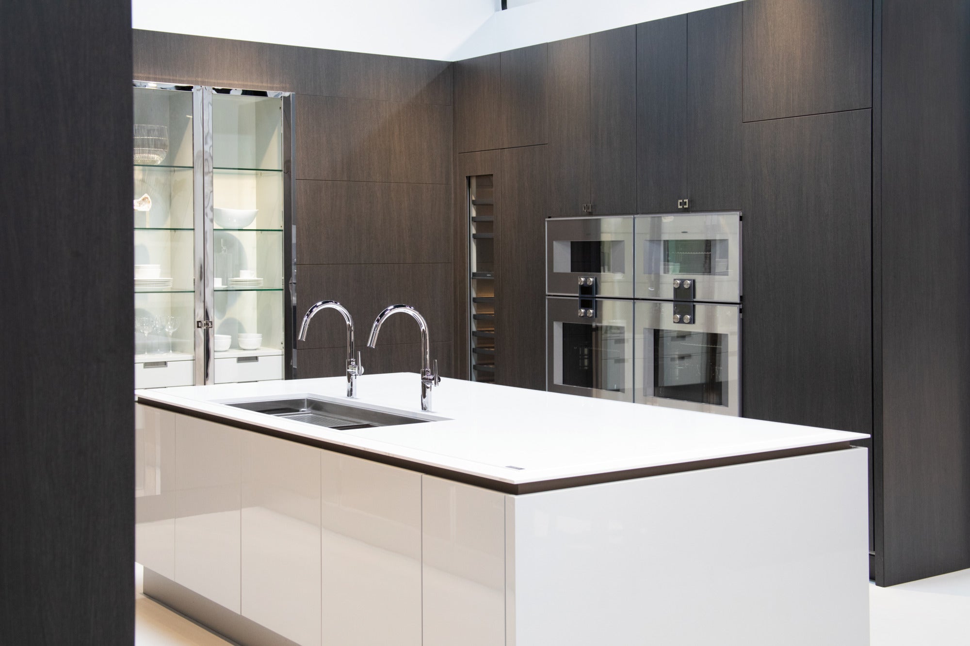 Newport Brass East Linear® Pull-Down Kitchen Faucet