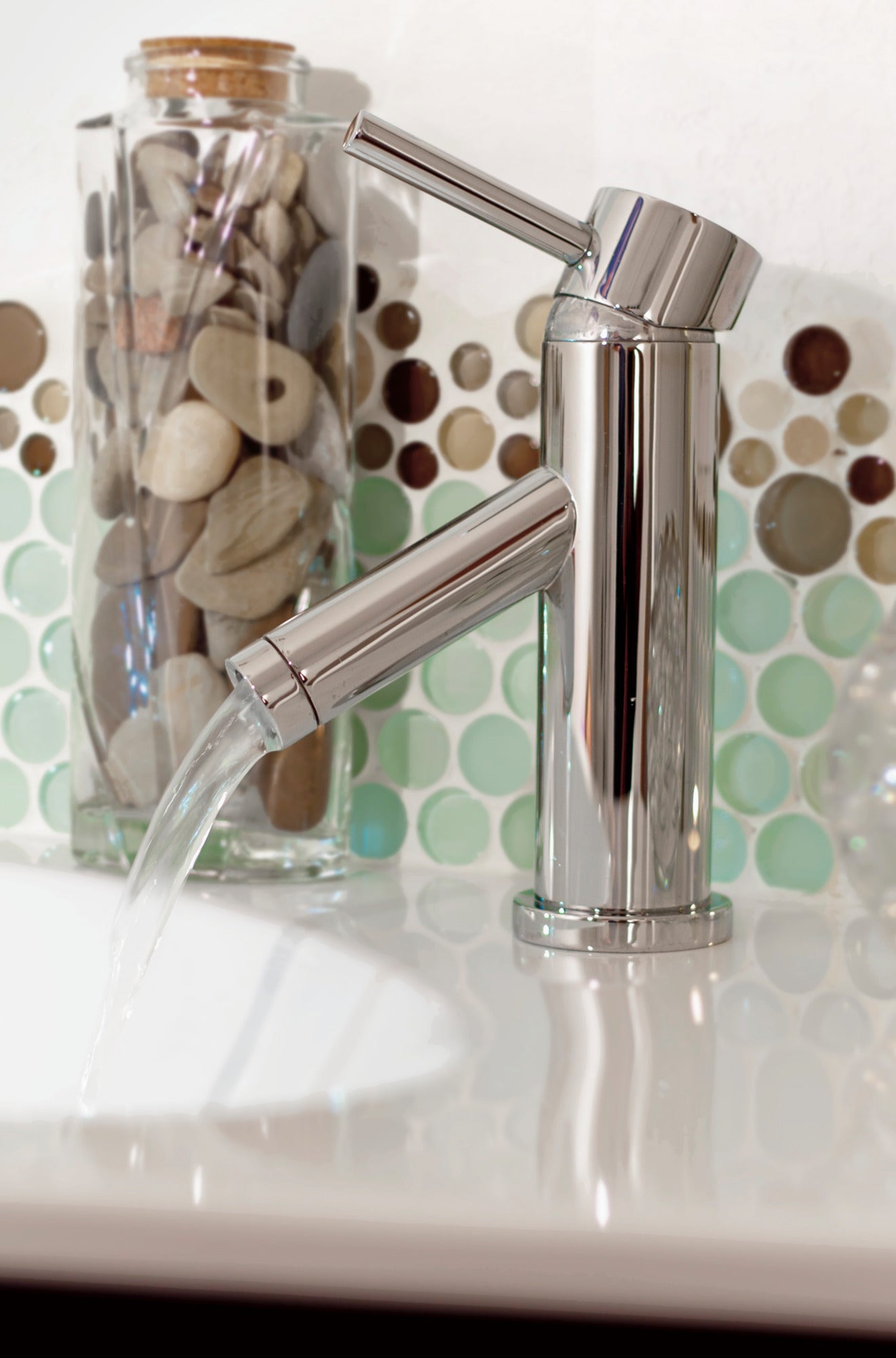 Newport Brass East Linear® Single Hole Lavatory Faucet