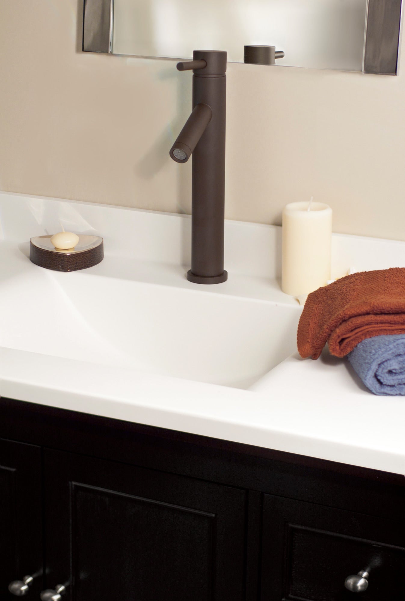 Newport Brass East Linear® Single Hole Vessel Faucet