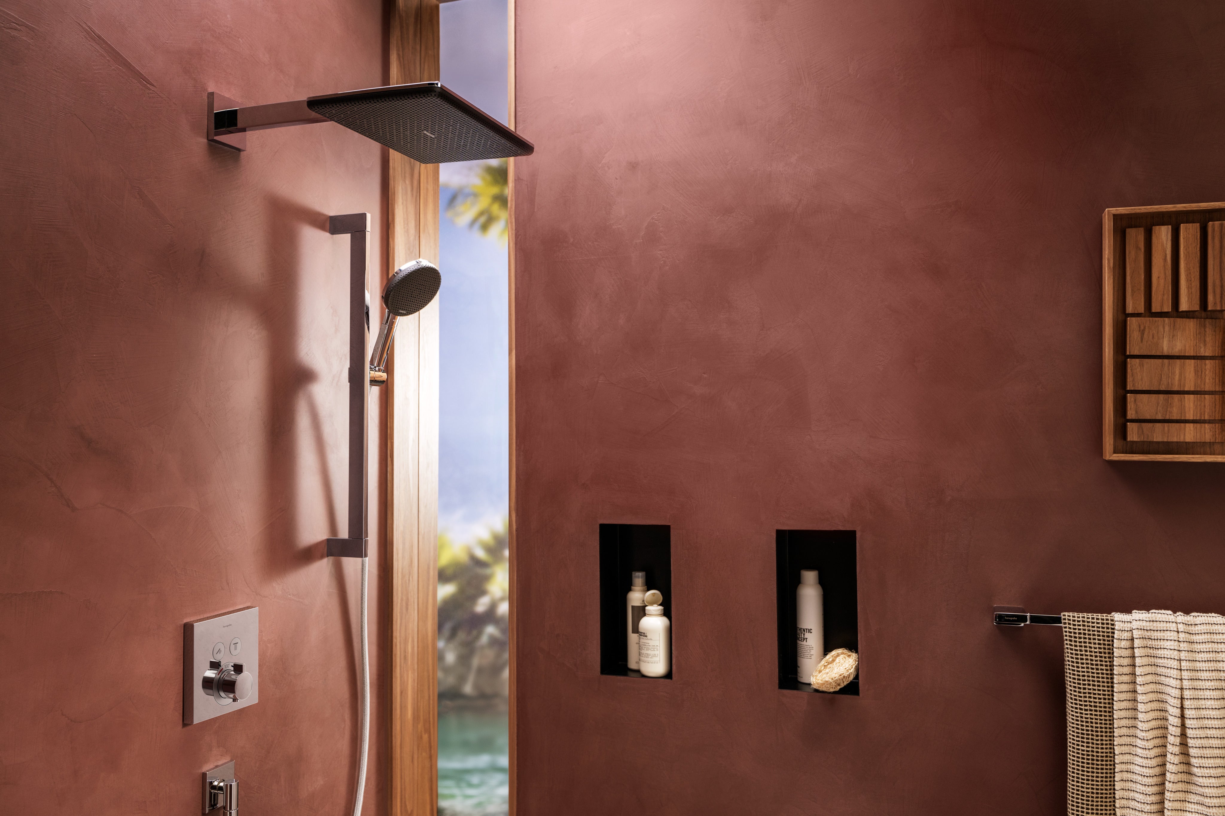 Hansgrohe Raindance Alive Q Showerhead 210/340 1-Jet, 2.5 GPM