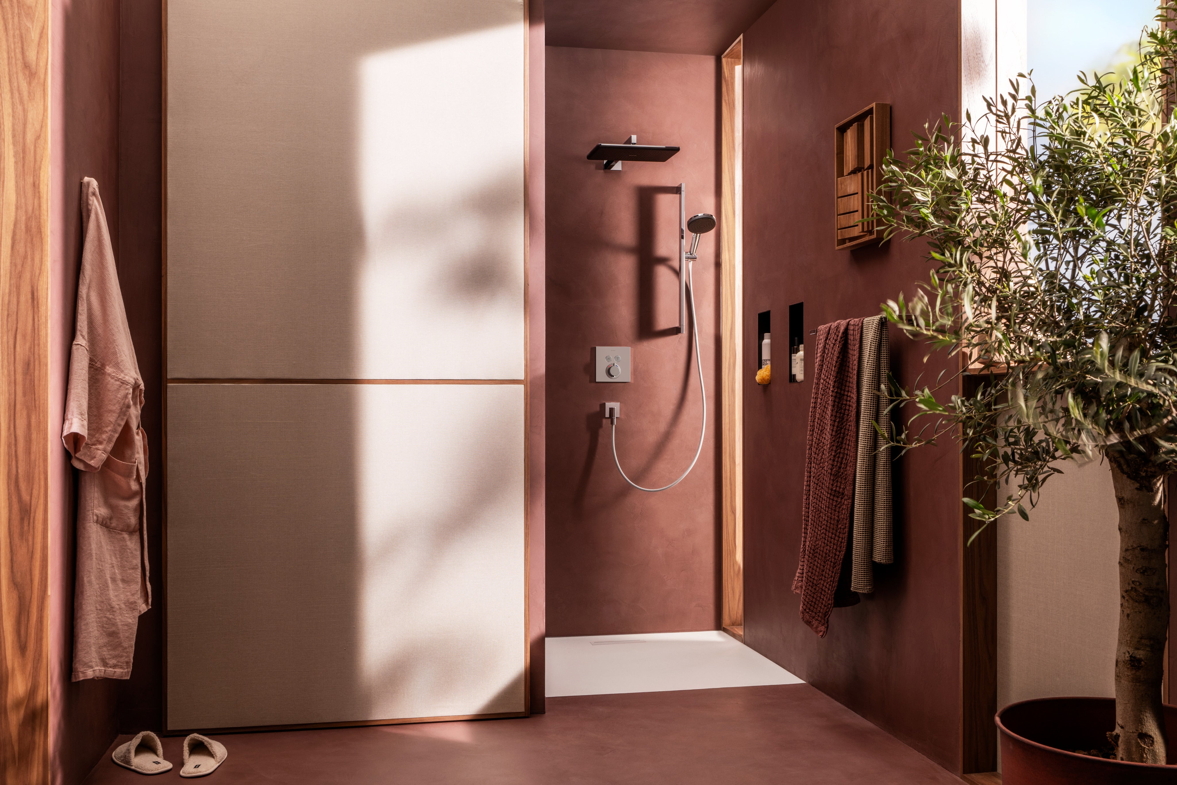 Hansgrohe Raindance Alive Select S Handshower 125  3-Jet 1.75 GPM
