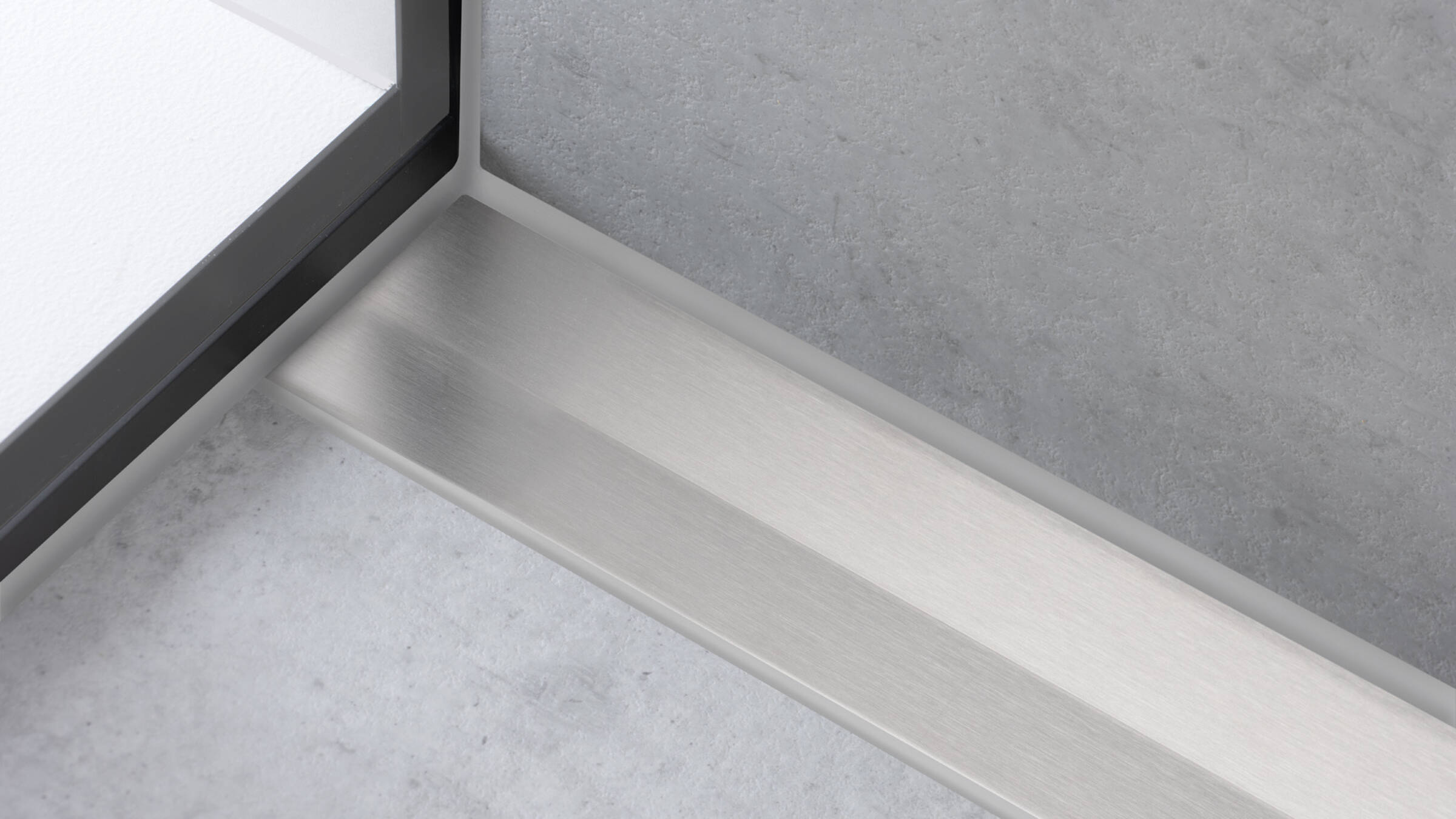 RainDrain Rock Trim Flex for 31 1/2" Rough Cut to Size and Tileable