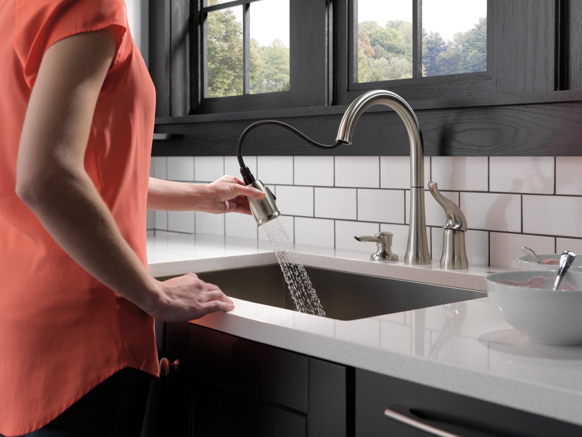 Delta Kate® Single Handle Pull-Down Kitchen Faucet with Soap Dispenser
