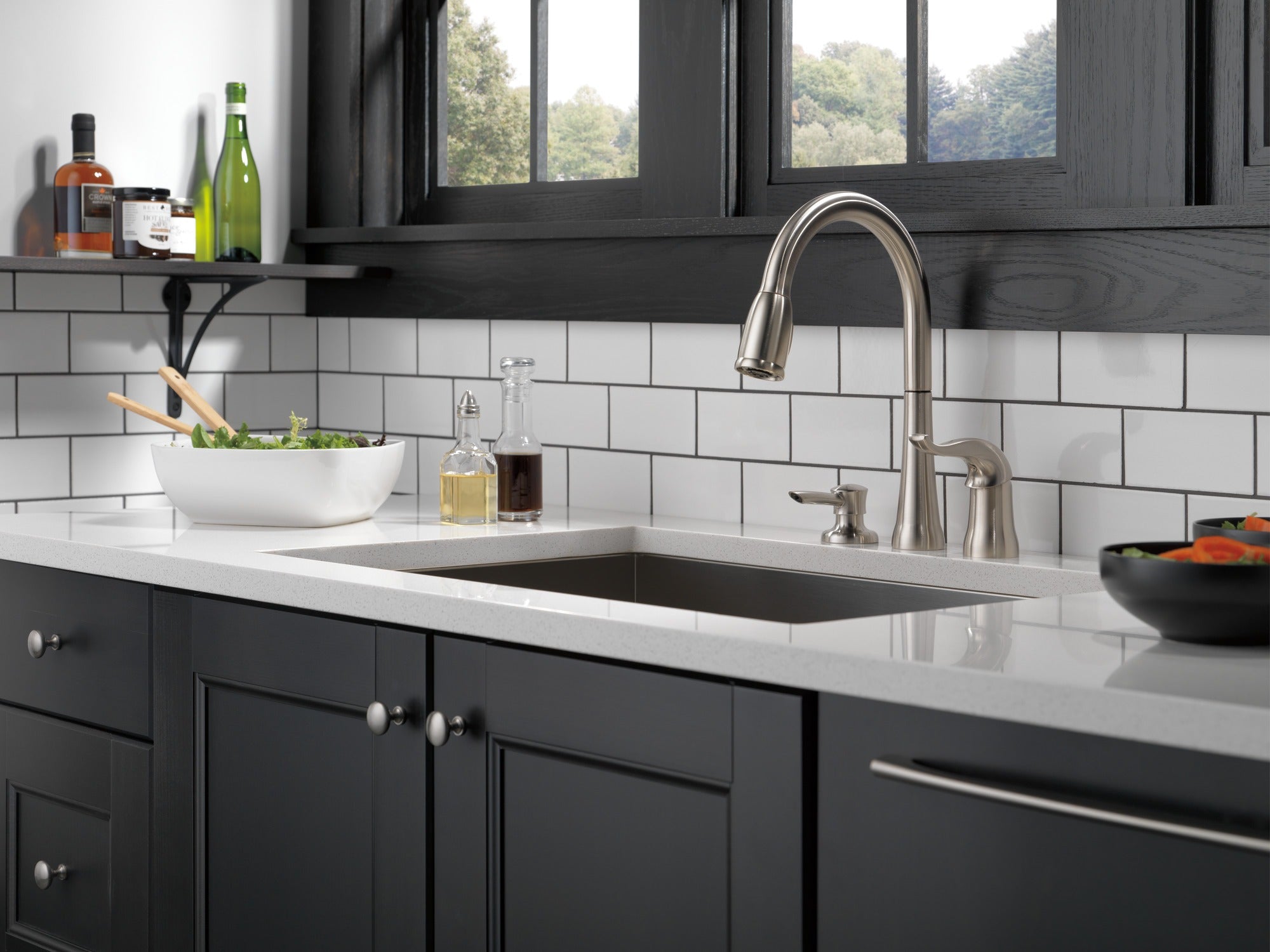 Delta Kate® Single Handle Pull-Down Kitchen Faucet with Soap Dispenser