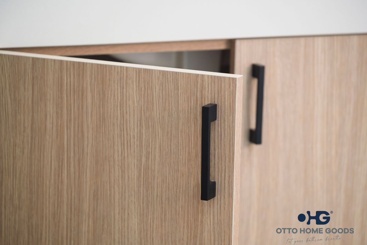 Solana 30" Natural Oak Bathroom Vanity with Quartz Top & Metal Legs