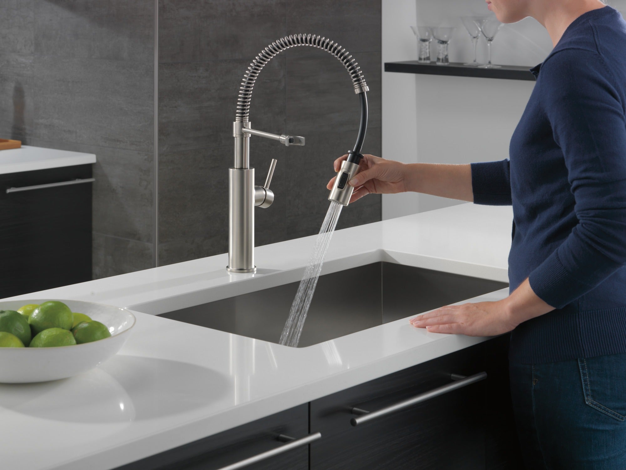 Delta Antoni® Single-Handle Pull-Down Spring Kitchen Faucet