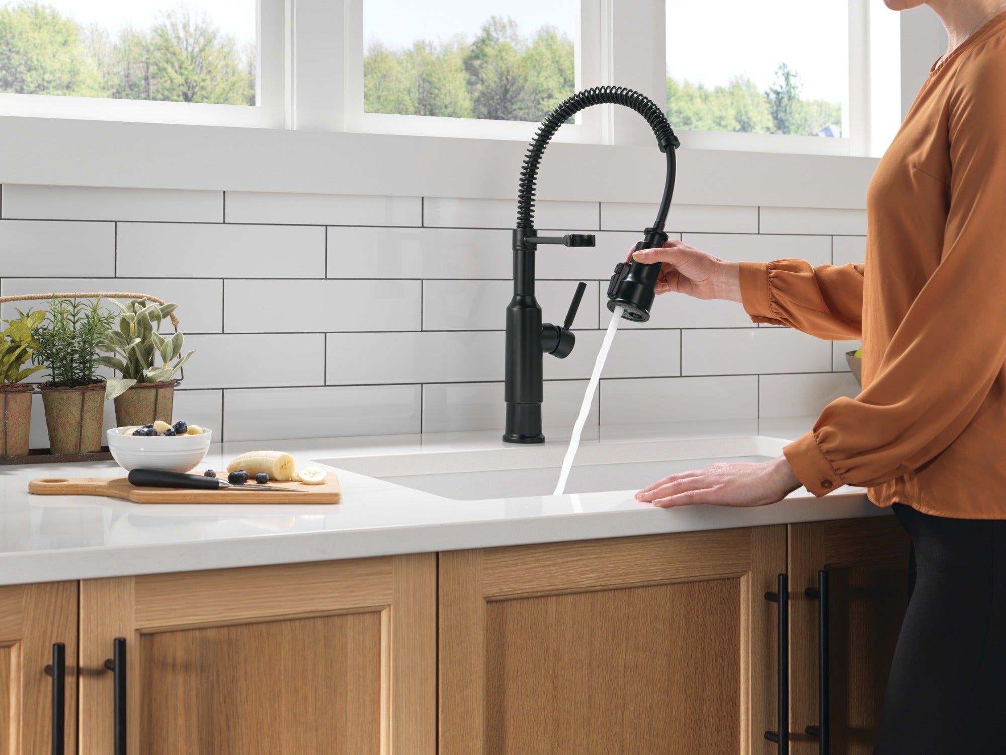 Delta Theodora® Single-Handle Pull-Down Spring Kitchen Faucet