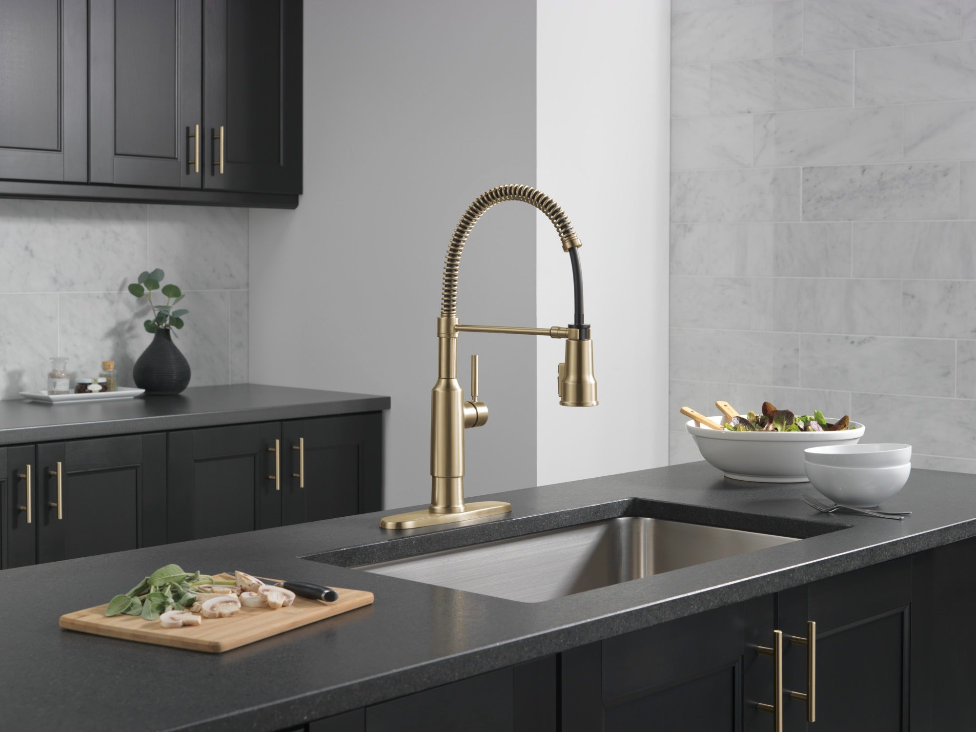Delta Theodora® Single-Handle Pull-Down Spring Kitchen Faucet