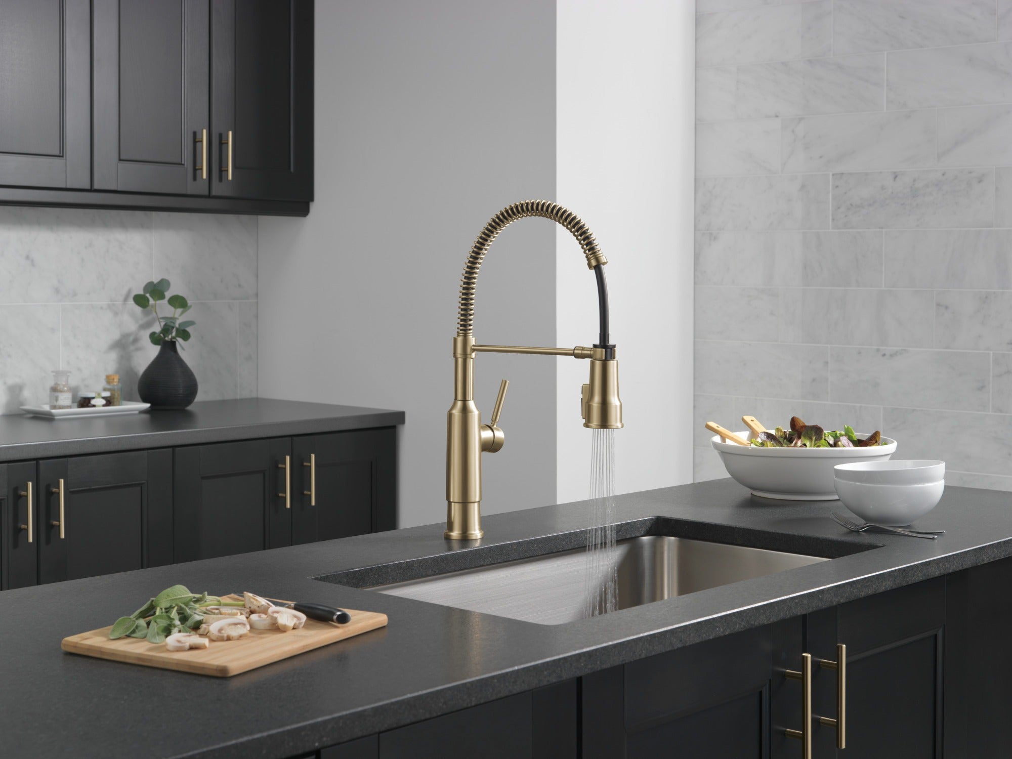 Delta Theodora® Single-Handle Pull-Down Spring Kitchen Faucet
