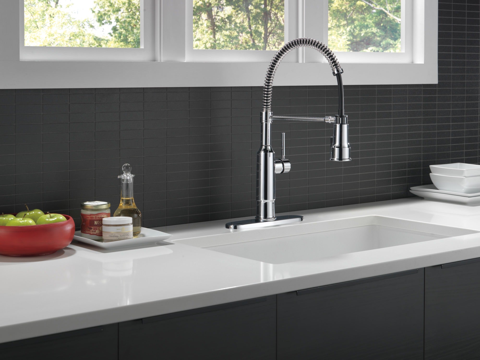 Delta Theodora® Single-Handle Pull-Down Spring Kitchen Faucet
