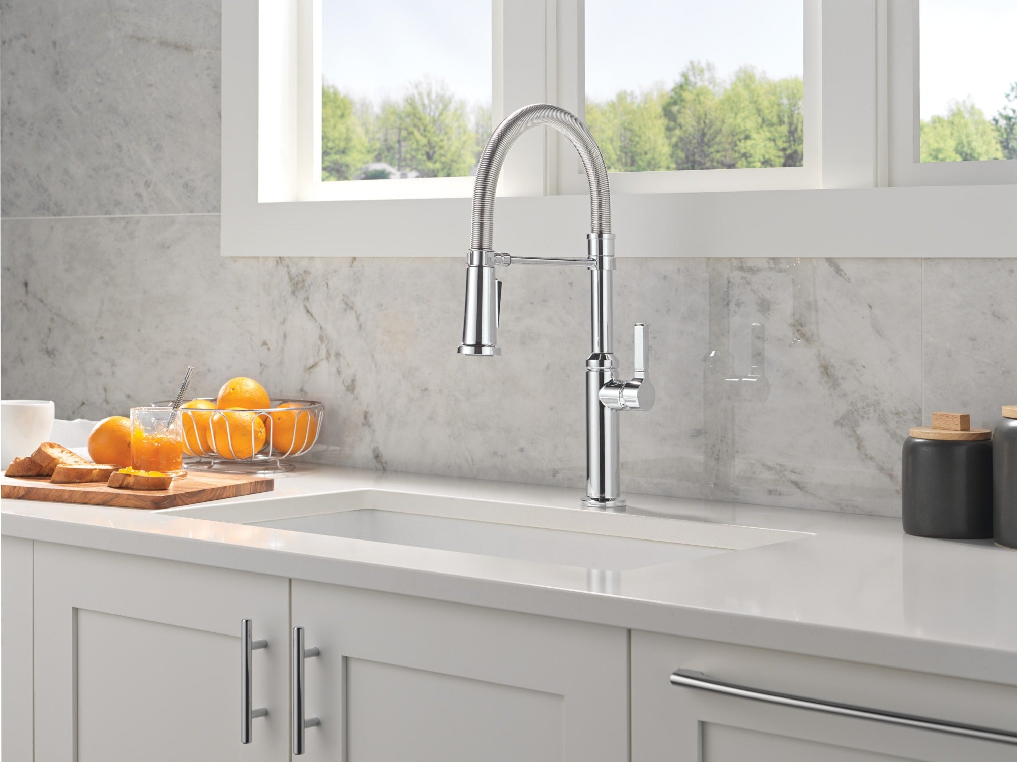 Delta Rhett® Single Handle Pull-Down Kitchen Faucet With Spring Spout