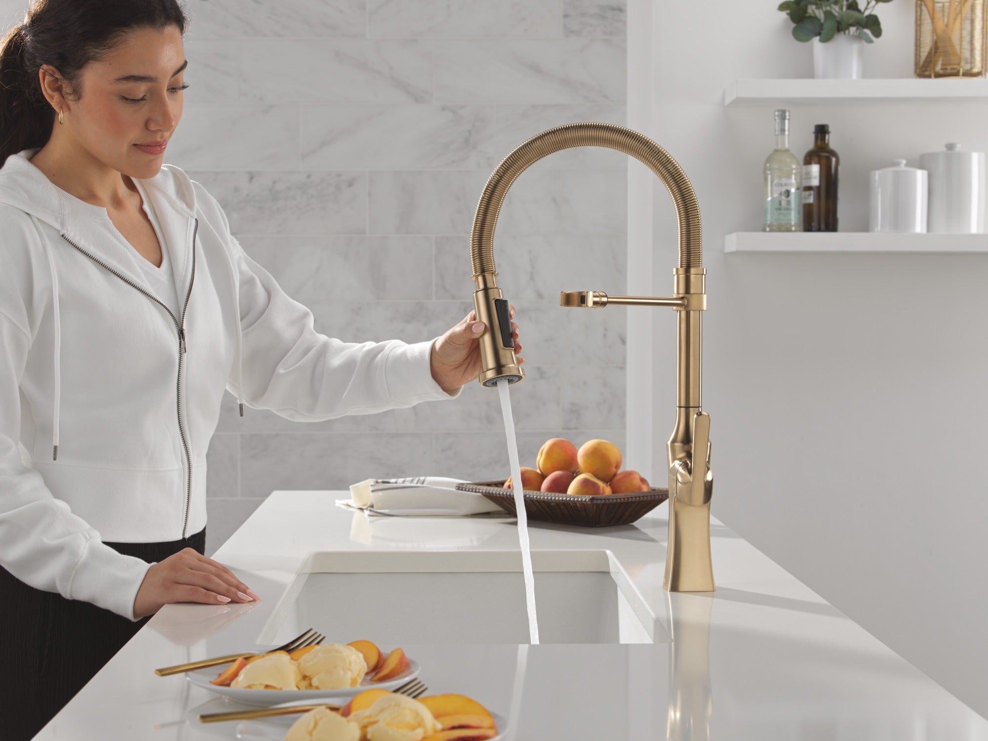 Delta Ermelo® Single Handle Pull-Down Spring Kitchen Faucet