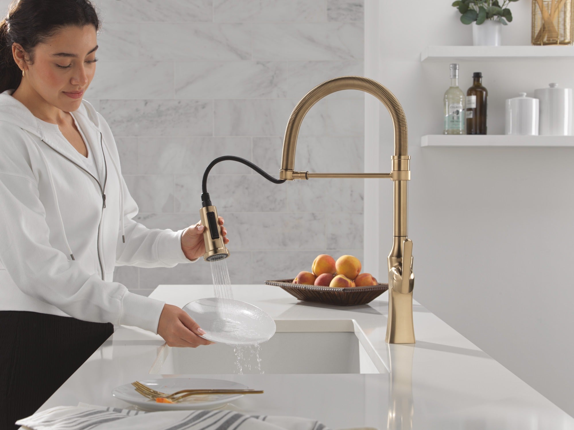 Delta Ermelo® Single Handle Pull-Down Spring Kitchen Faucet