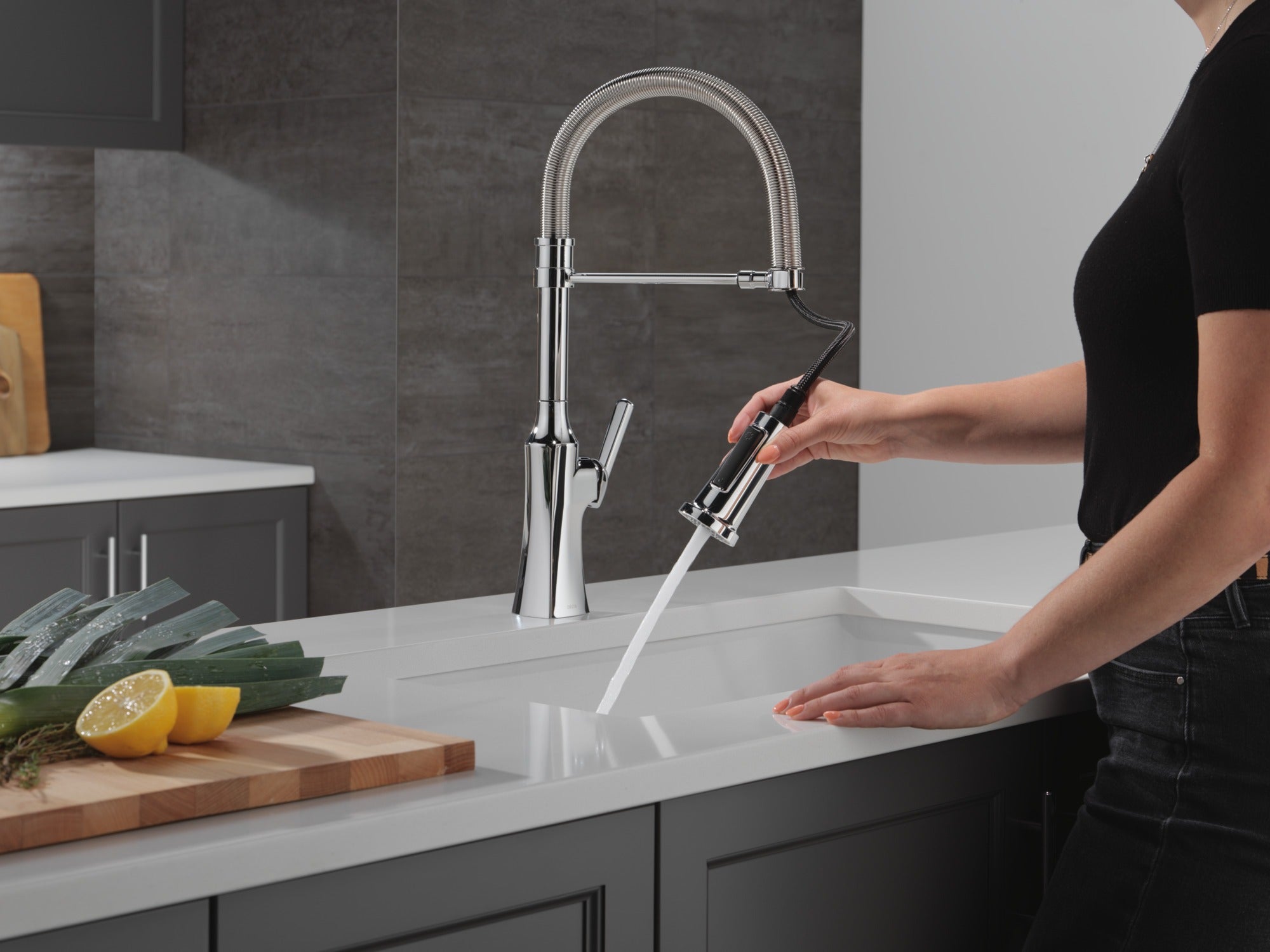 Delta Ermelo® Single Handle Pull-Down Kitchen Faucet With Spring Spout