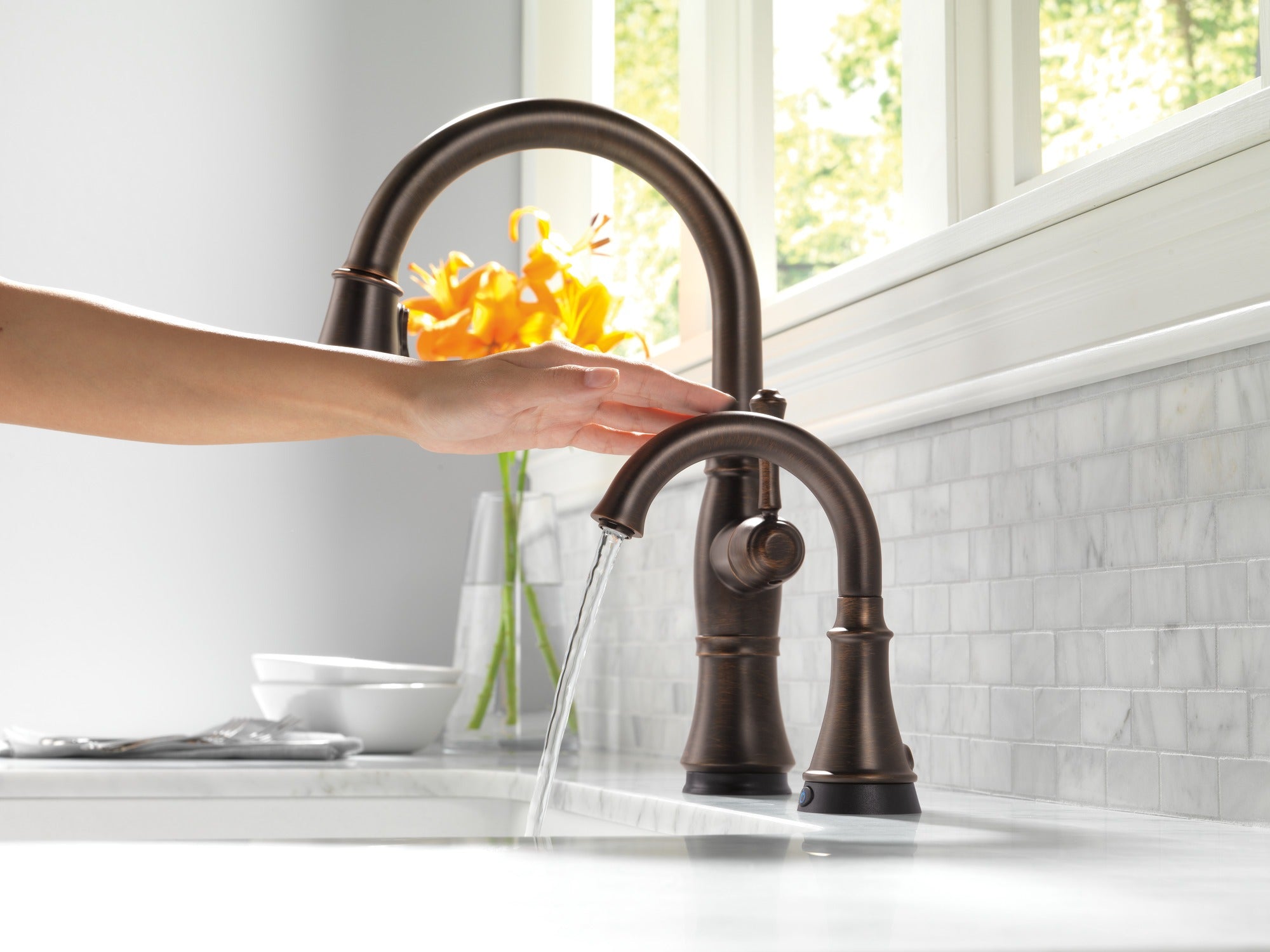Delta Cassidy® Single Handle Pull-Down Kitchen Faucet with Touch<sub>2</sub>O® and ShieldSpray® Technologies