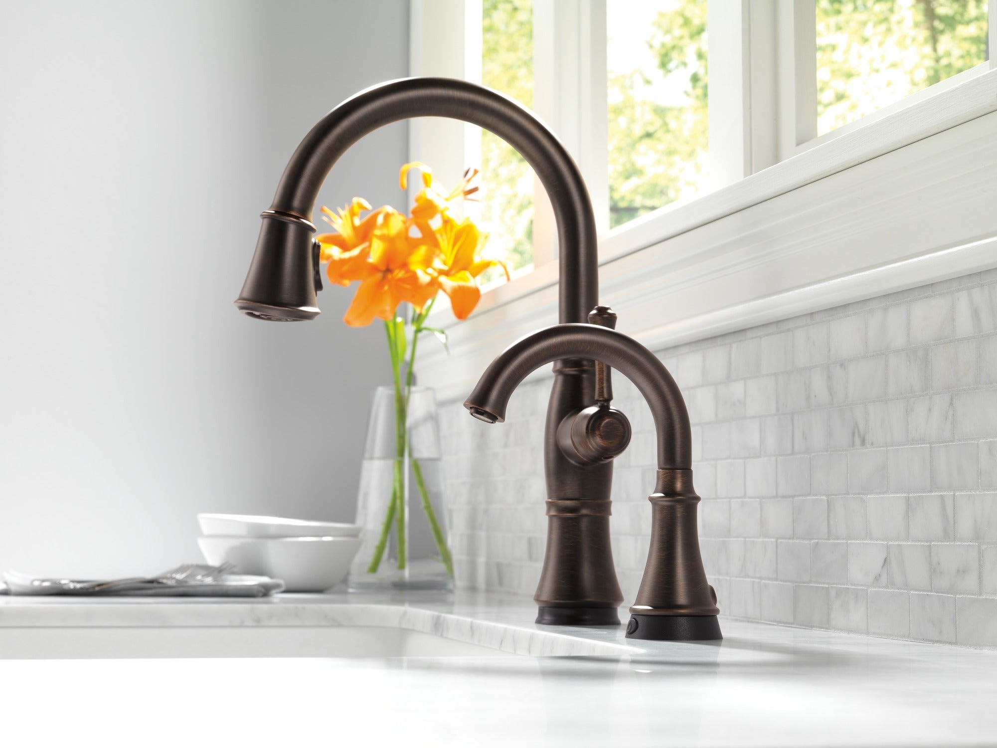 Delta Cassidy® Single Handle Pull-Down Kitchen Faucet with Touch<sub>2</sub>O® and ShieldSpray® Technologies