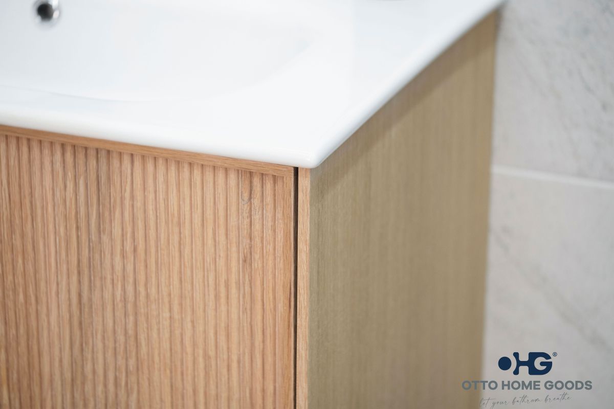 Sorrento 30" Natural Oak Floating Bathroom Vanity with Integrated Sink