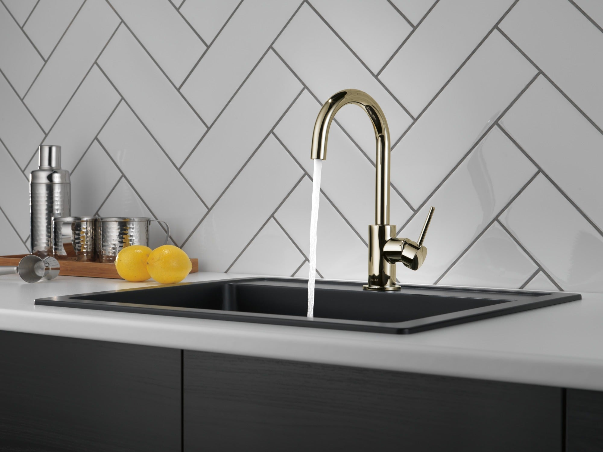 Delta Trinsic® True Bar Limited Swivel