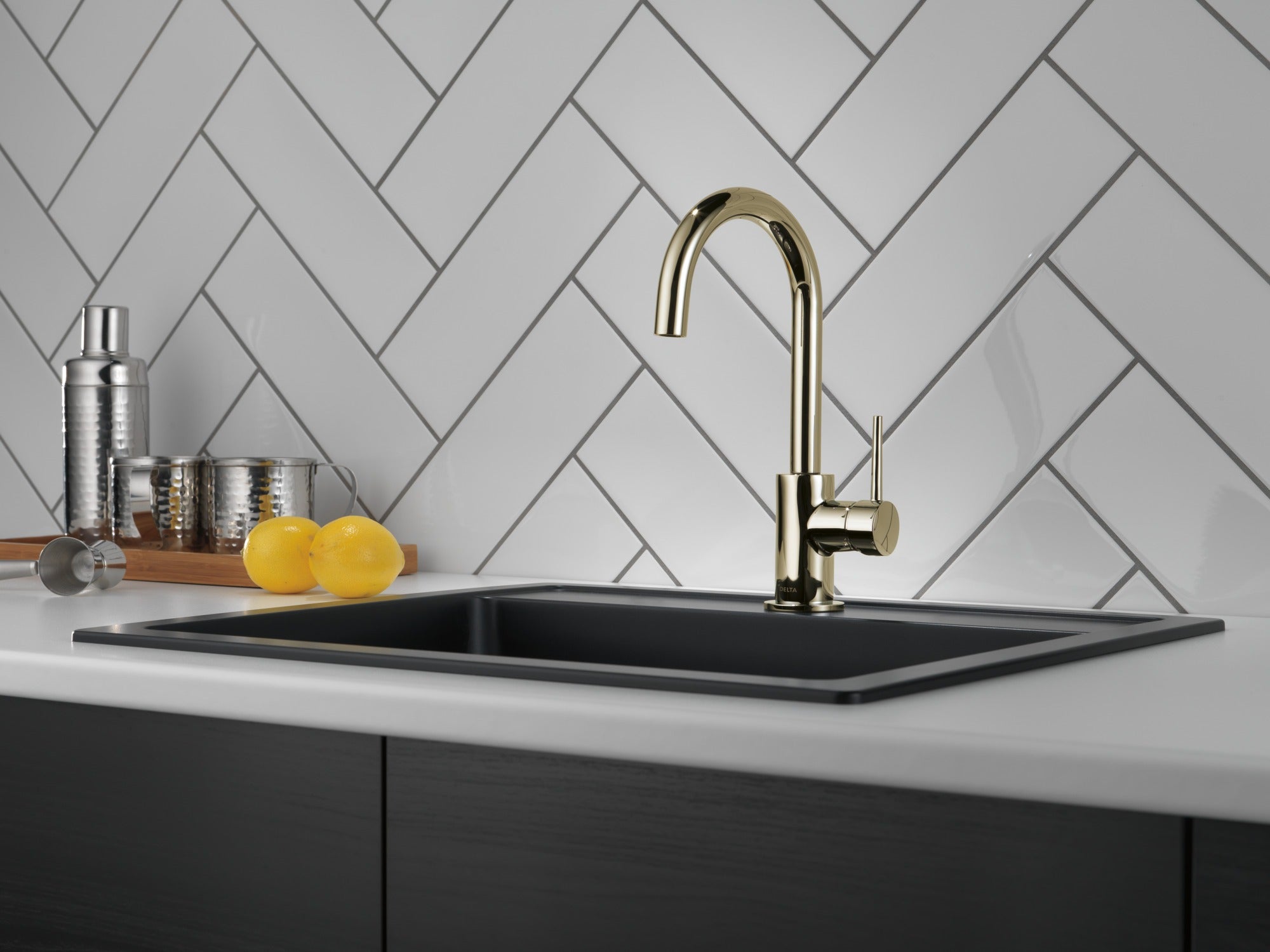 Delta Trinsic® True Bar Limited Swivel