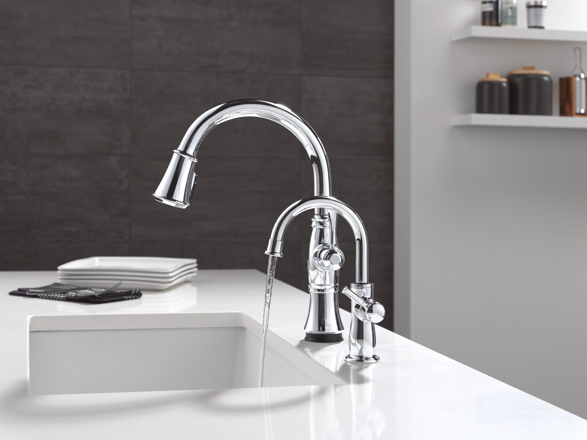 Delta Cassidy® Touch<sub>2</sub>O® Technology Kitchen Faucet with Touchless Technology