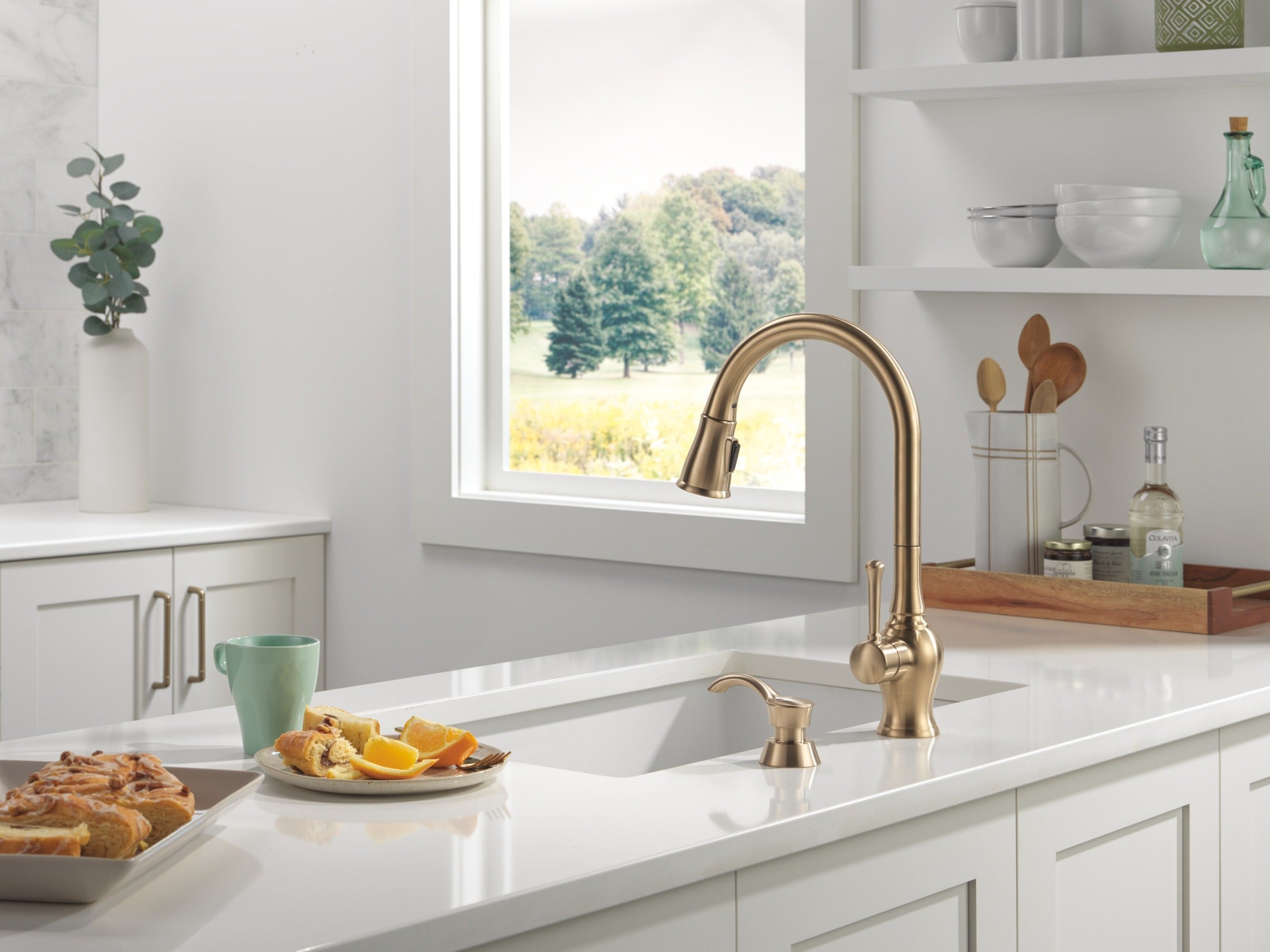 Delta DeLuca™ Soap / Lotion Dispenser