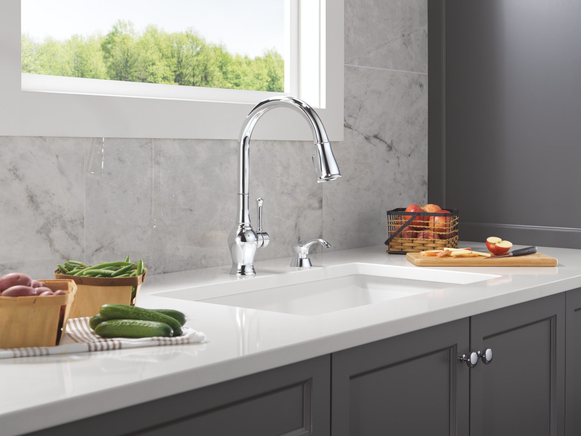 Delta DeLuca™ Soap / Lotion Dispenser