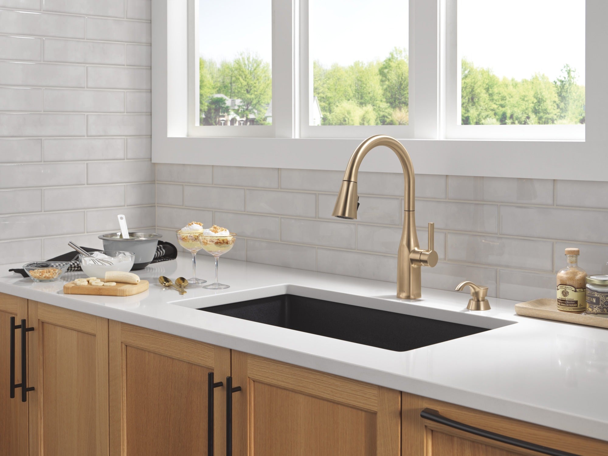 Delta DeLuca™ Soap / Lotion Dispenser