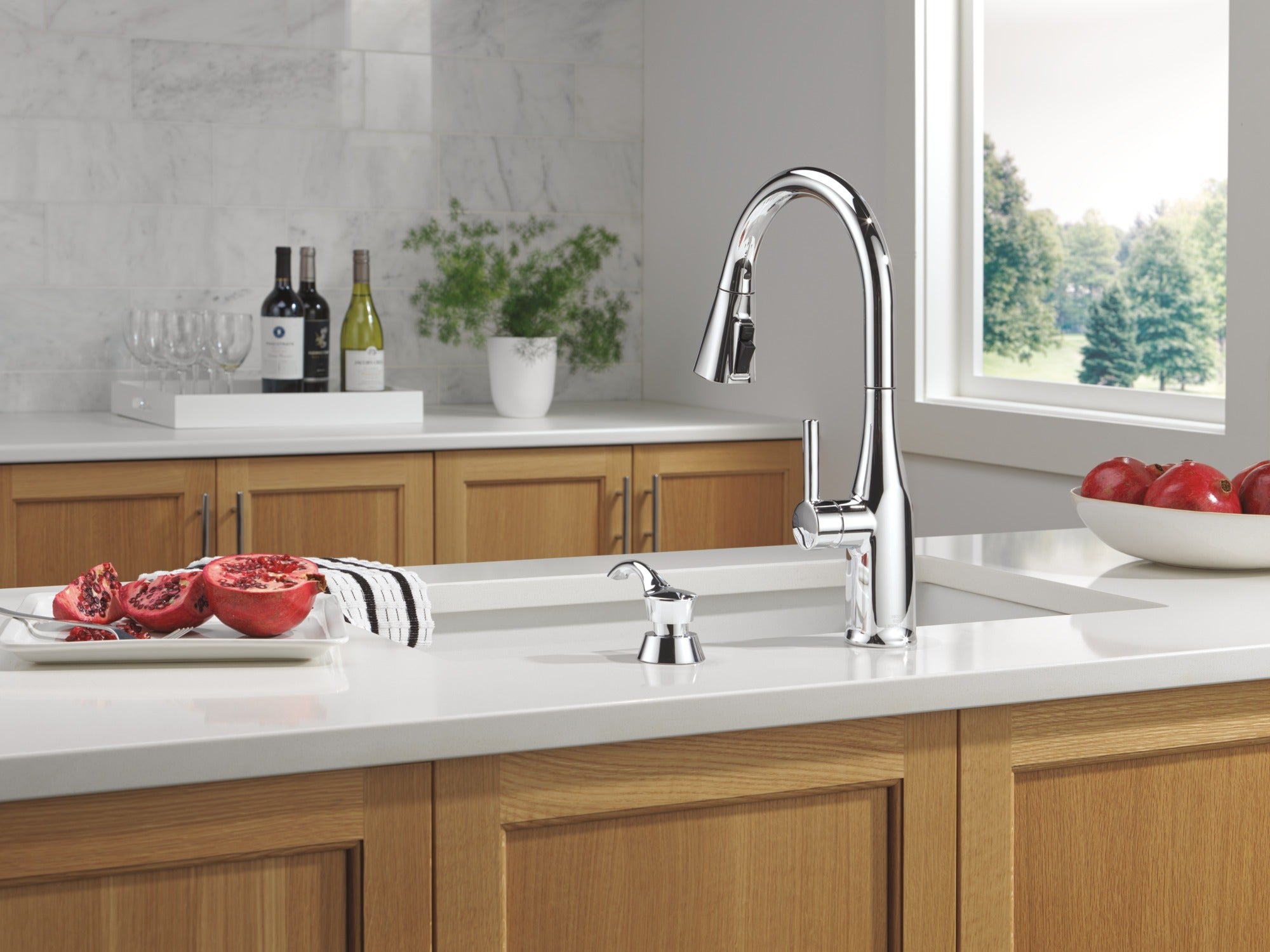 Delta DeLuca™ Soap / Lotion Dispenser