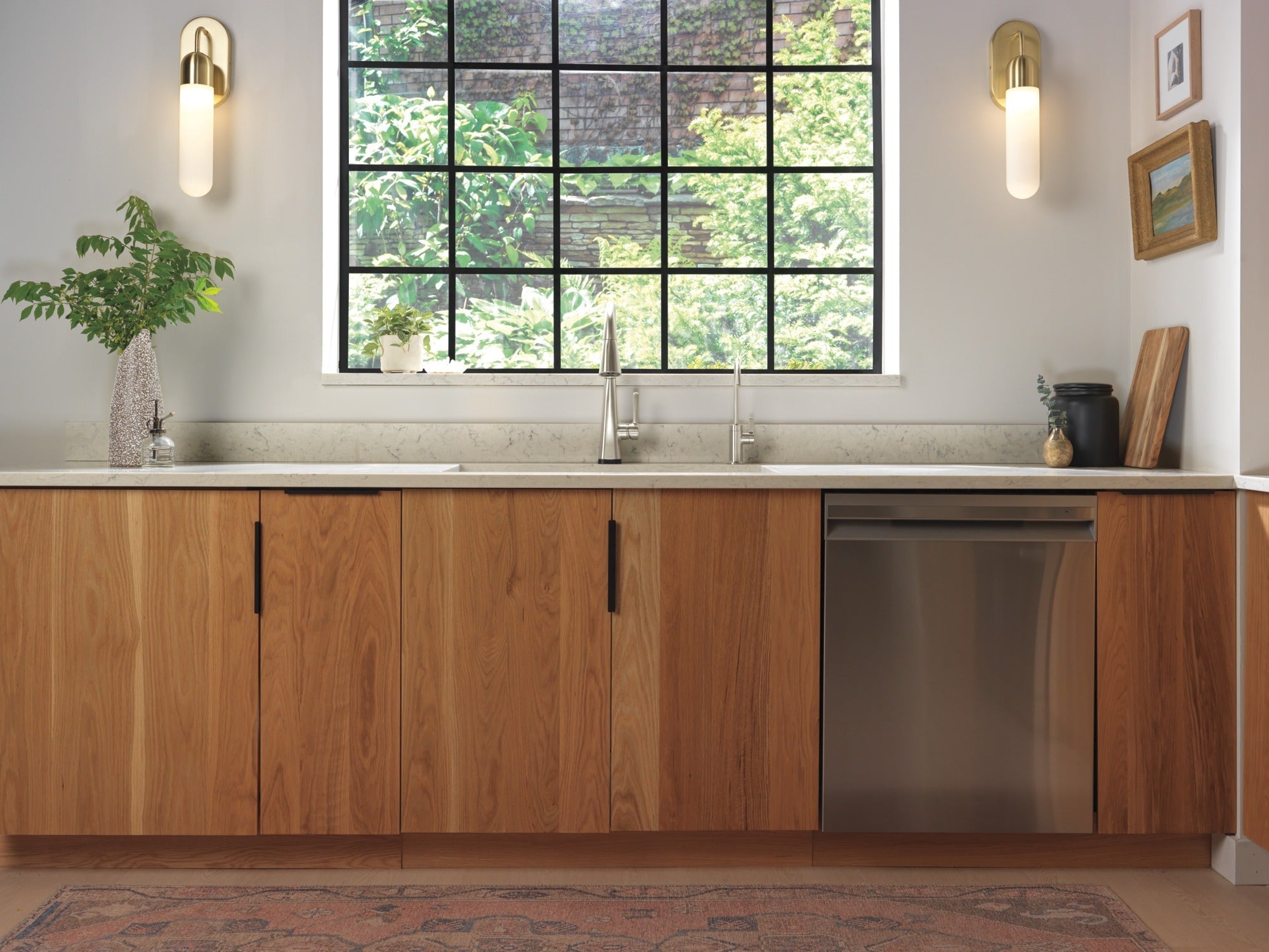 Delta Clarifi™ Contemporary Beverage Faucet