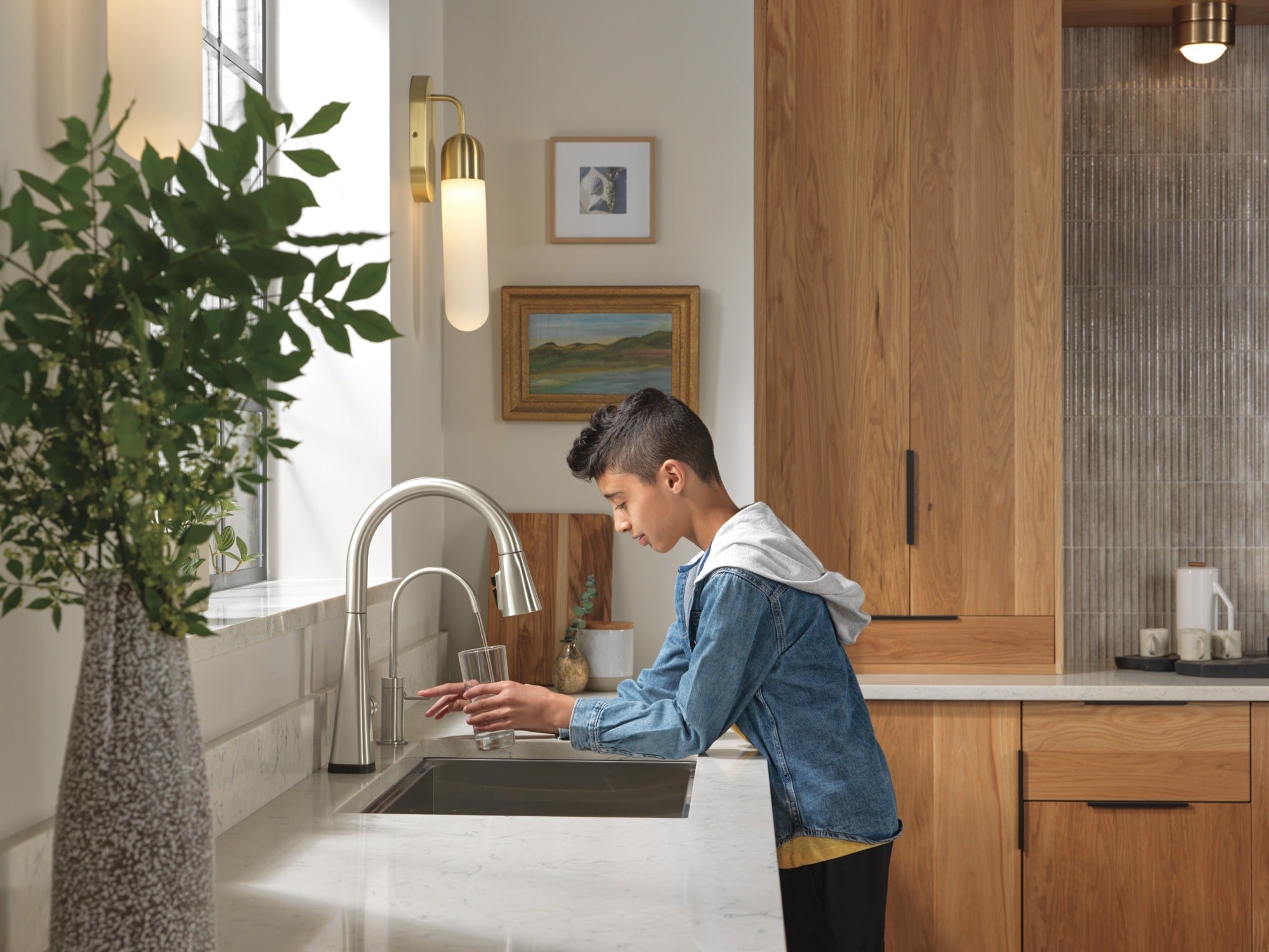 Delta Clarifi™ Contemporary Beverage Faucet