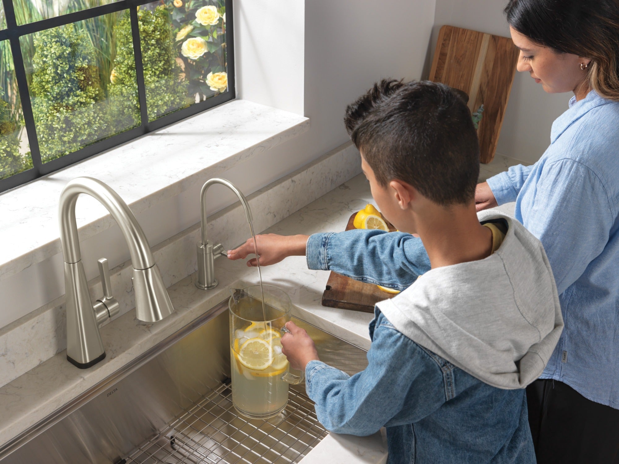 Delta Clarifi™ Contemporary Beverage Faucet