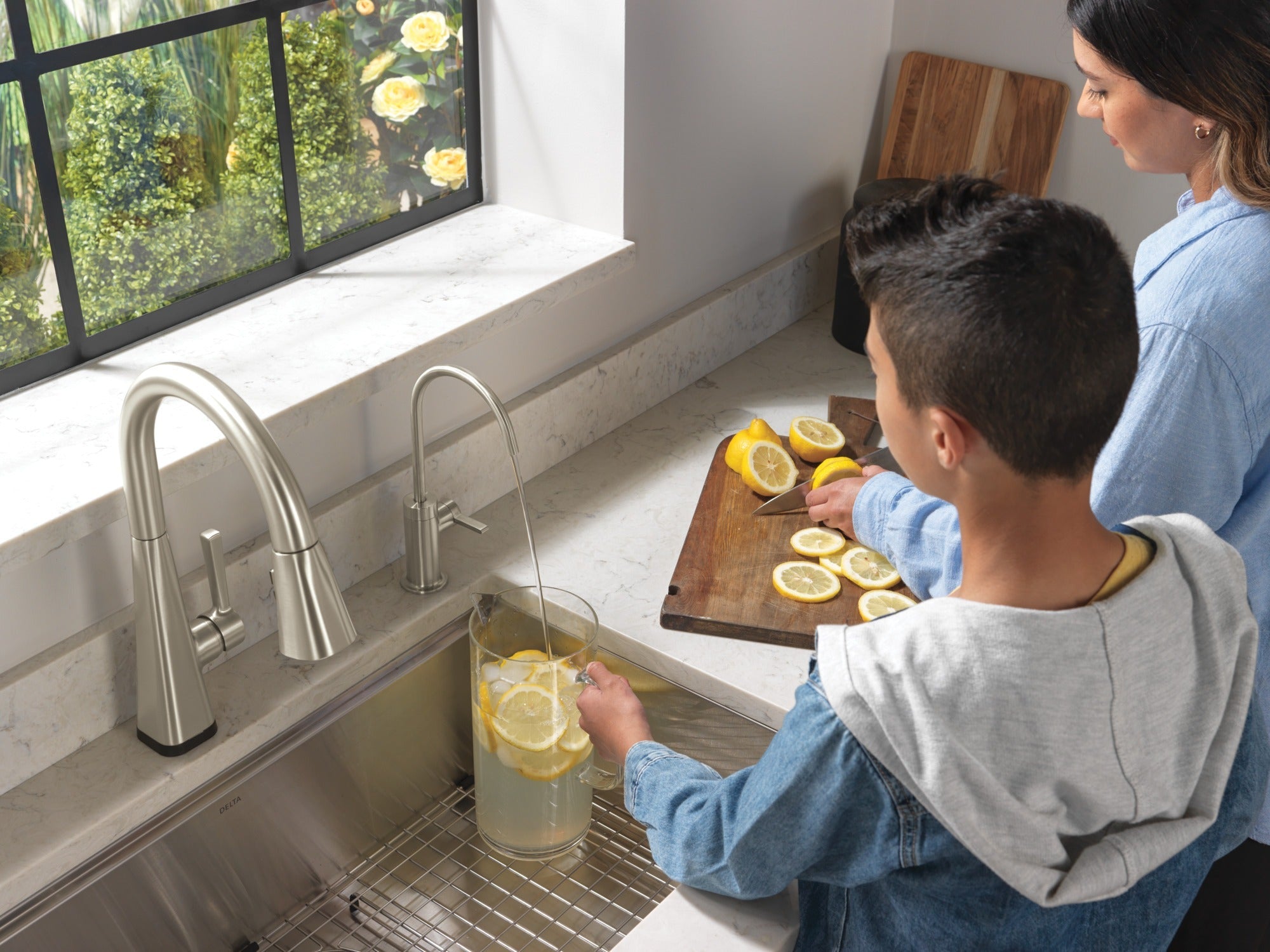 Delta Clarifi™ Contemporary Beverage Faucet