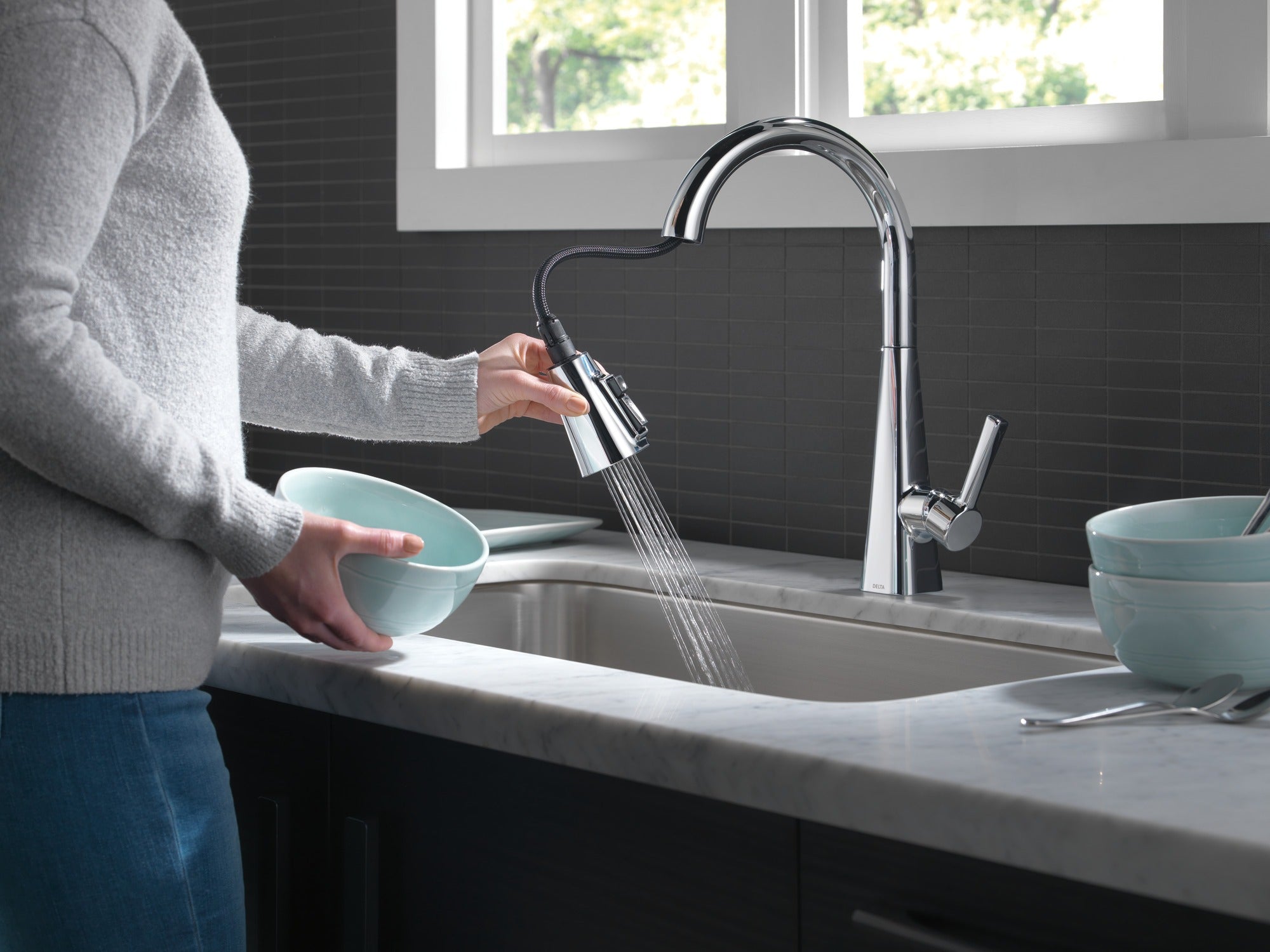 Delta Lenta® Single-Handle Pull-Down Kitchen Faucet