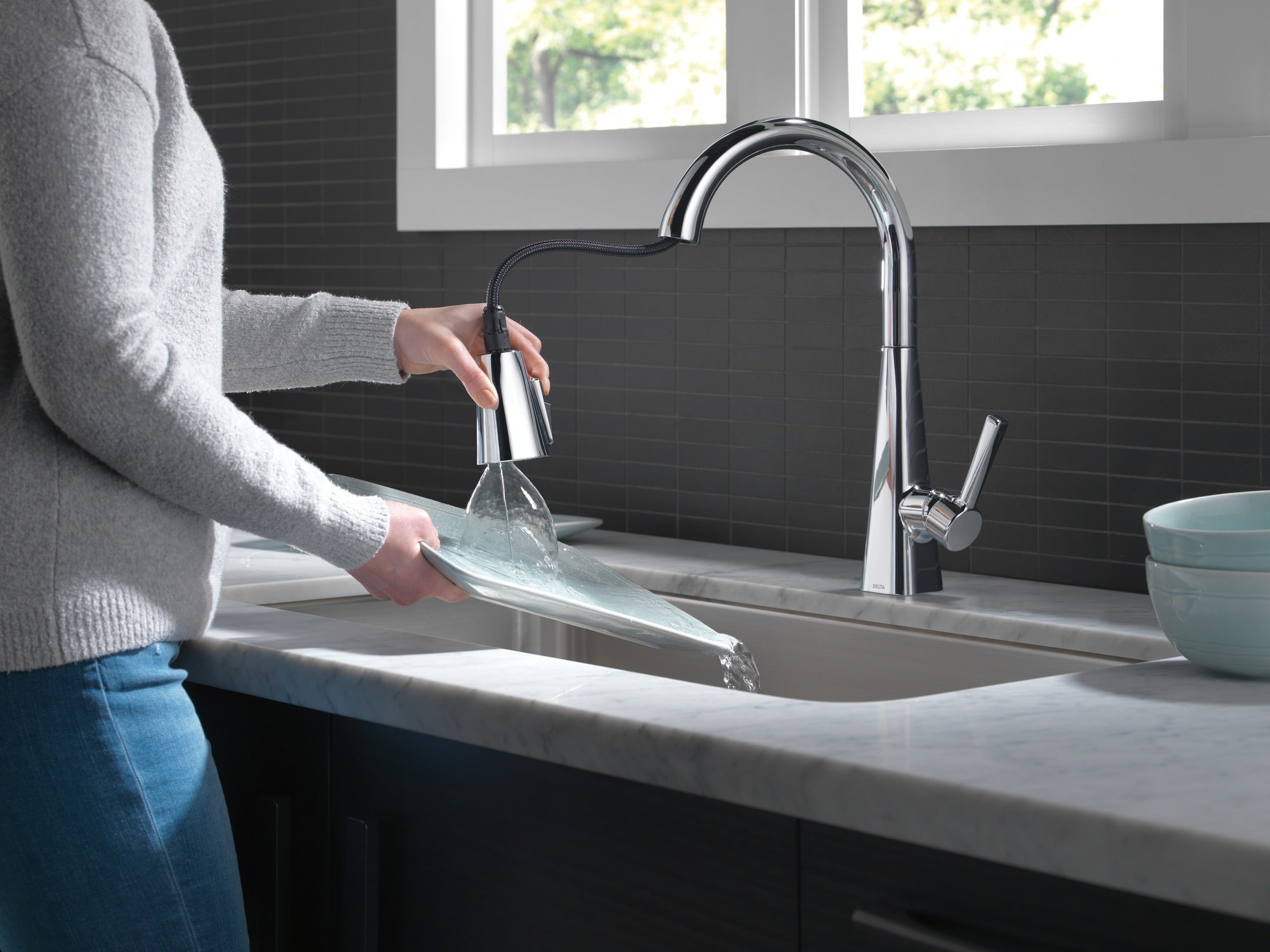Delta Lenta® Single-Handle Pull-Down Kitchen Faucet