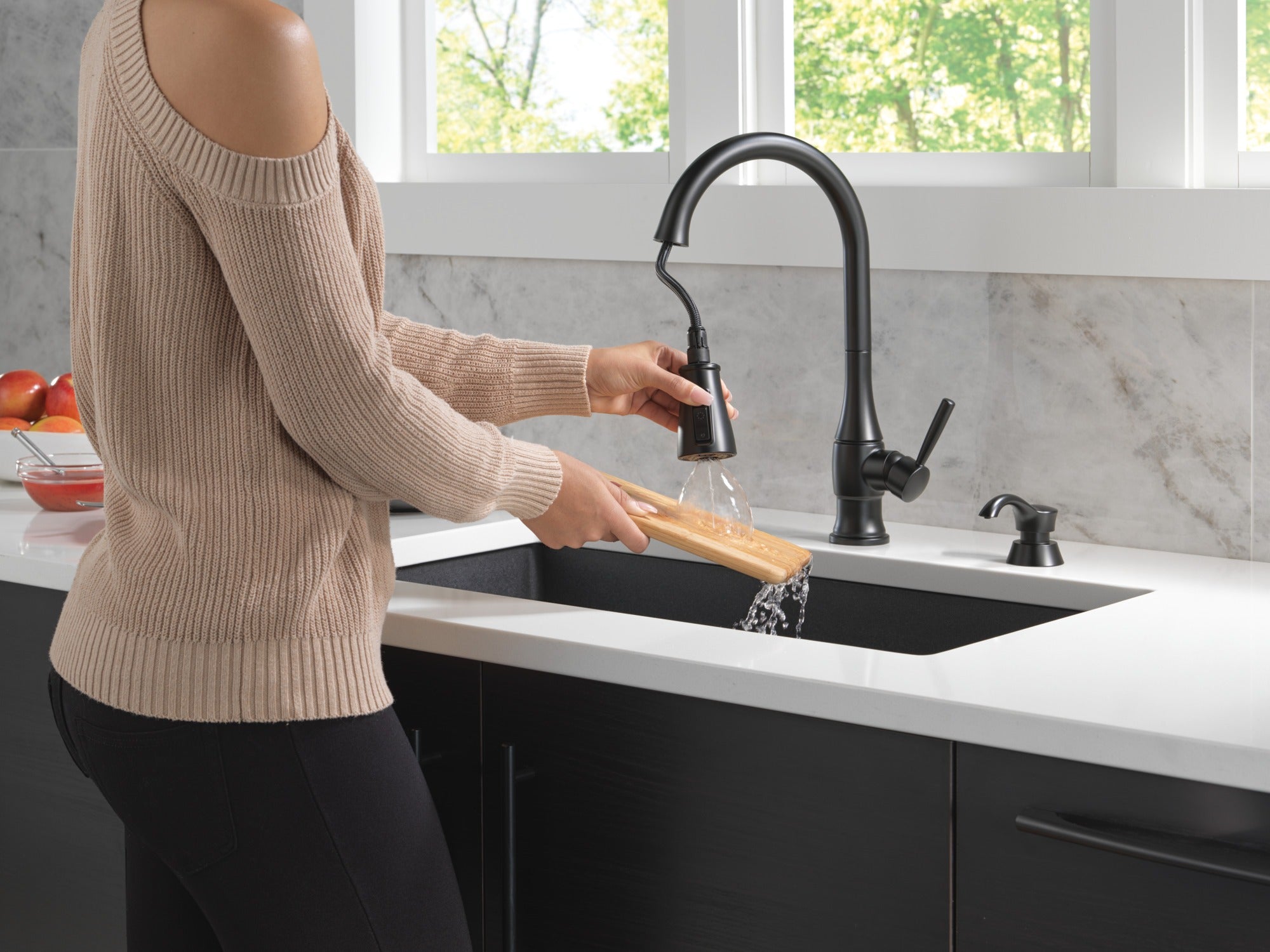 Delta Hazelwood™ Single Handle Pull-Down Kitchen Faucet with Soap Dispenser and ShieldSpray Technology