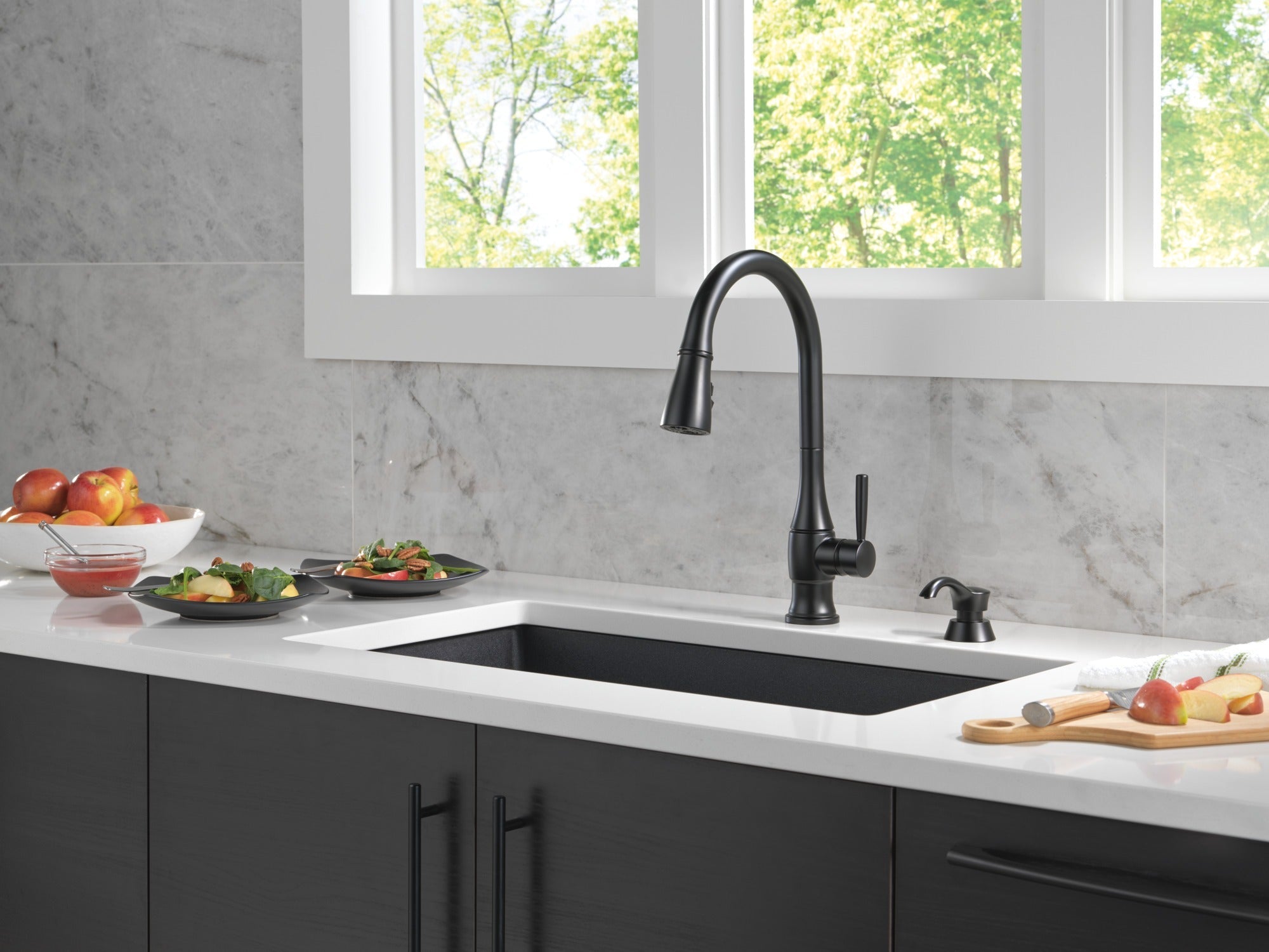 Delta Hazelwood™ Single Handle Pull-Down Kitchen Faucet with Soap Dispenser and ShieldSpray Technology