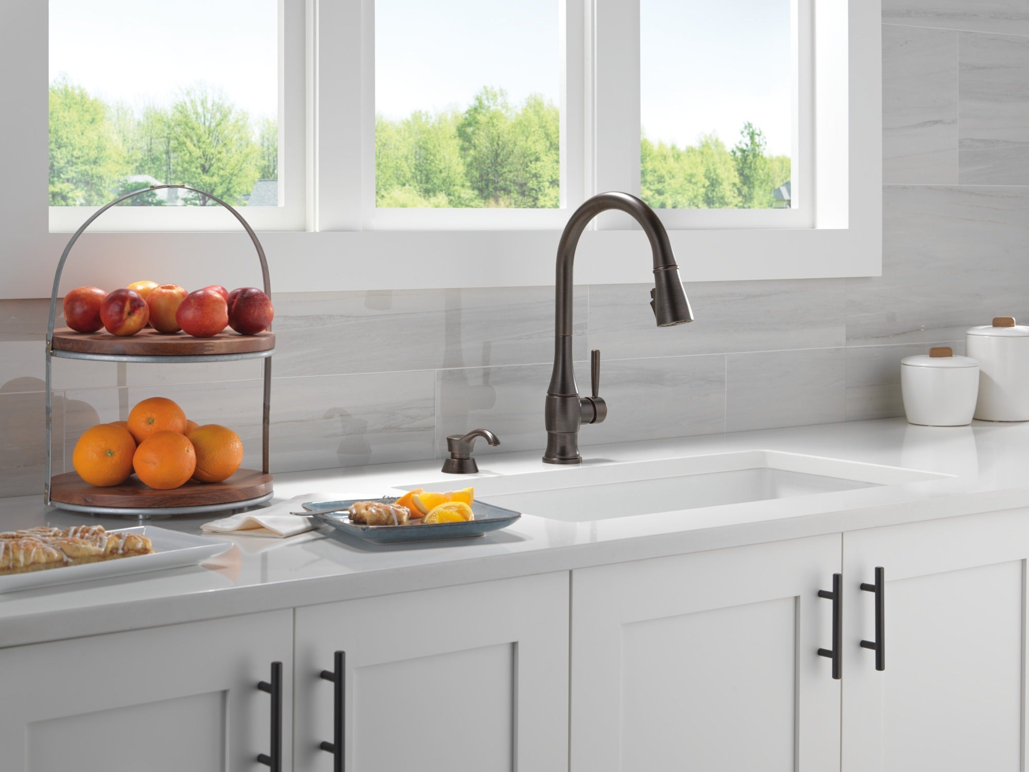 Delta Hazelwood™ Single Handle Pull-Down Kitchen Faucet with Soap Dispenser and ShieldSpray Technology