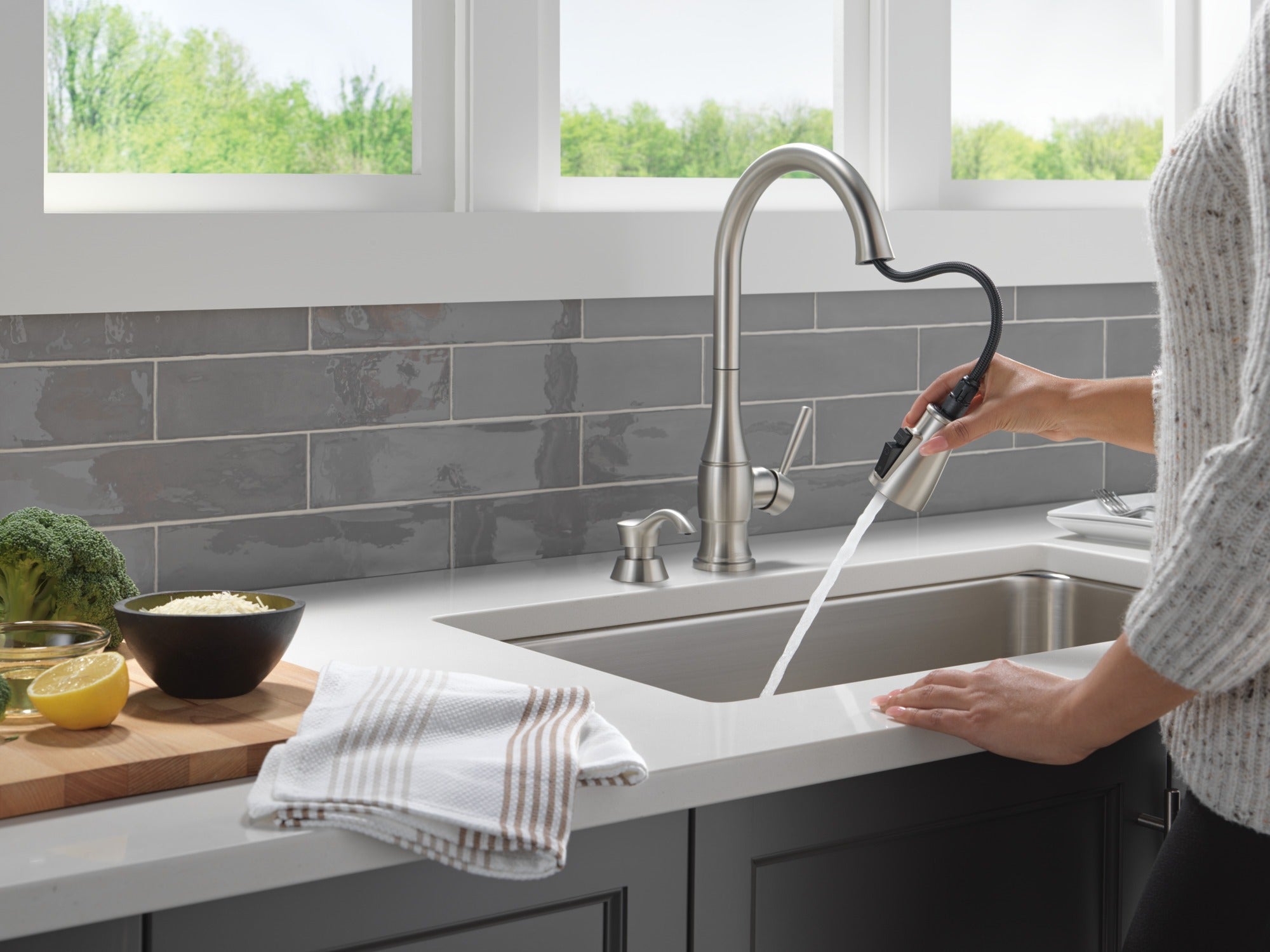 Delta Hazelwood™ Single Handle Pull-Down Kitchen Faucet with Soap Dispenser and ShieldSpray Technology